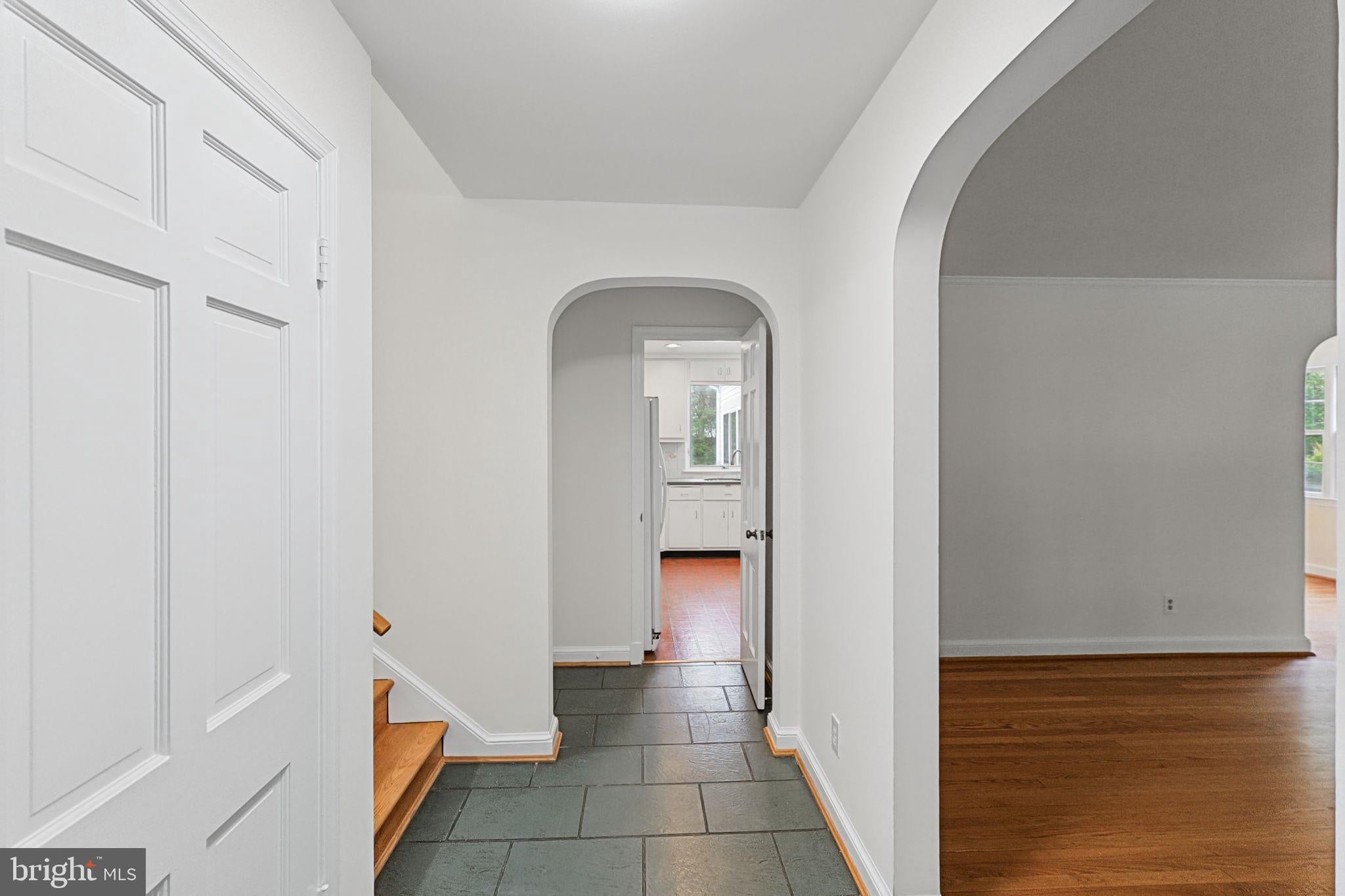 5625 OGDEN ROAD