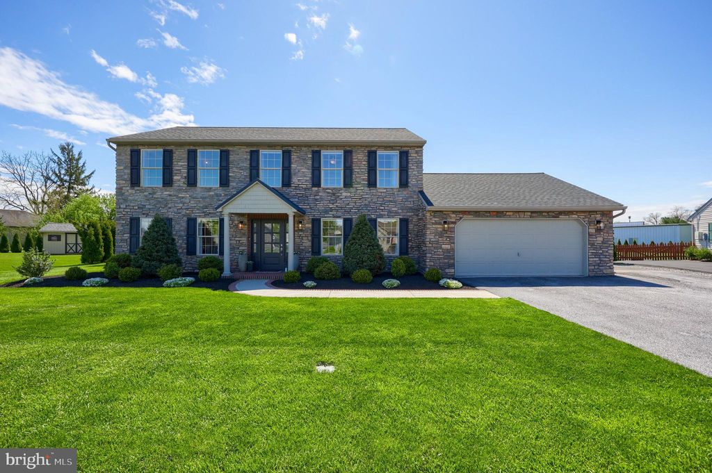 Photo of 515 High Point Drive, Denver, PA 17517 (MLS # PALA2049460)