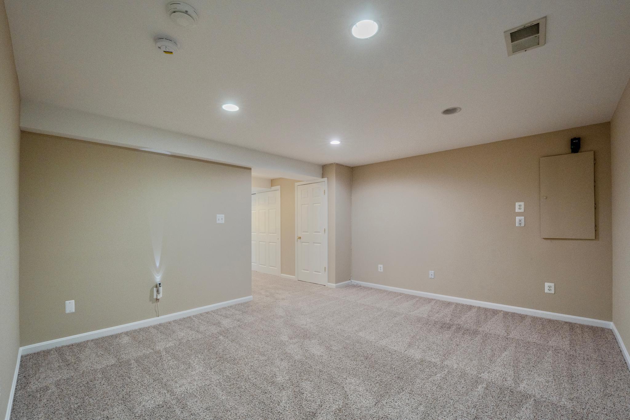 CRIPPENS CORNER - Residential