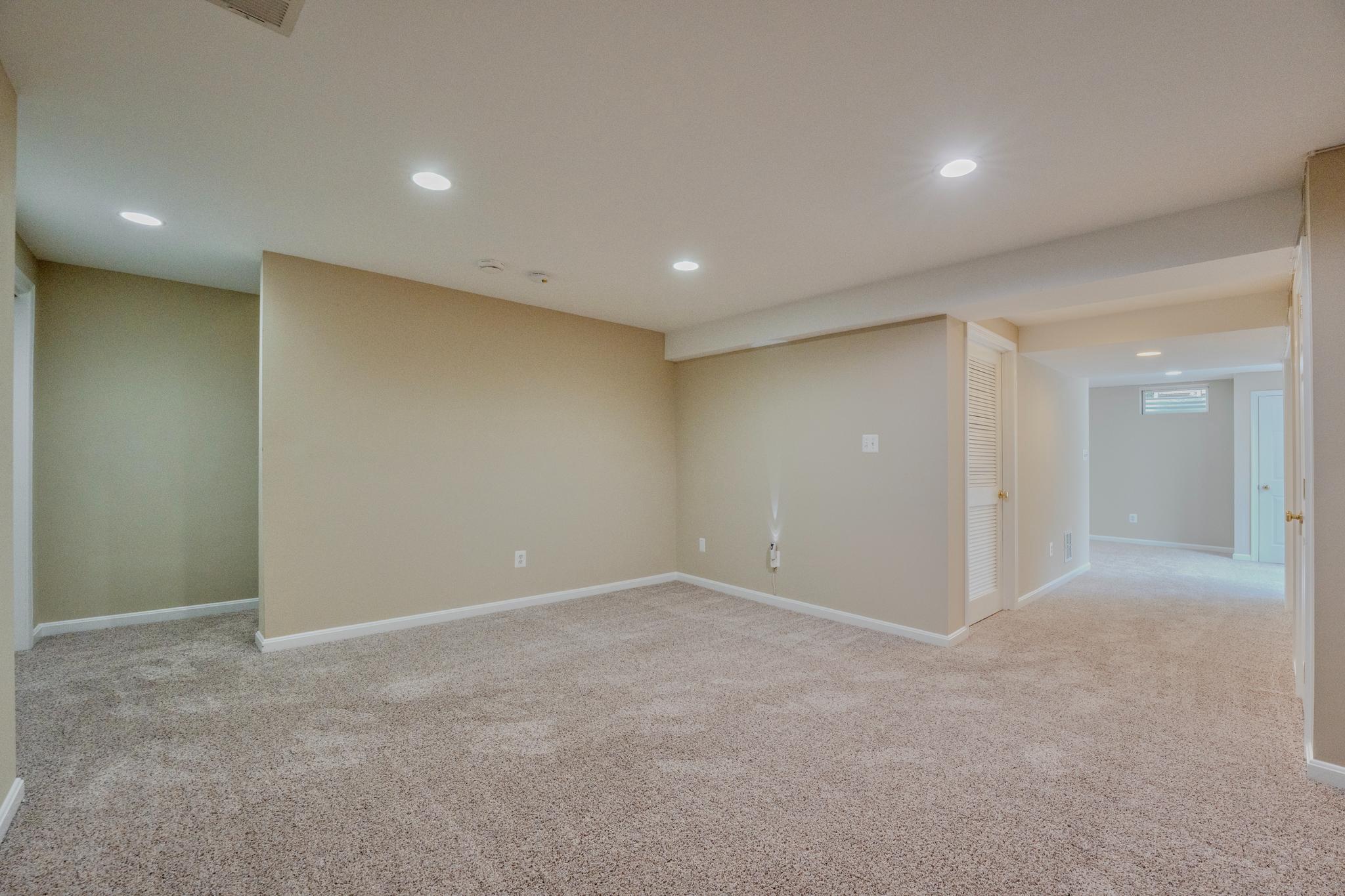 CRIPPENS CORNER - Residential