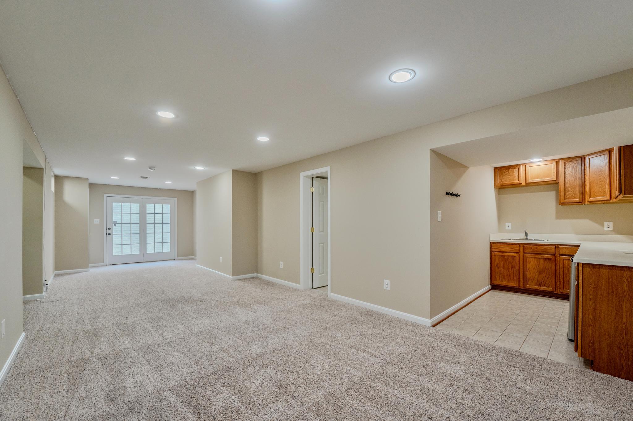 CRIPPENS CORNER - Residential