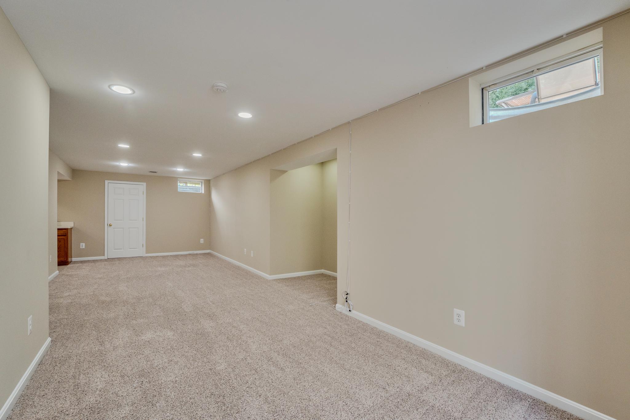 CRIPPENS CORNER - Residential