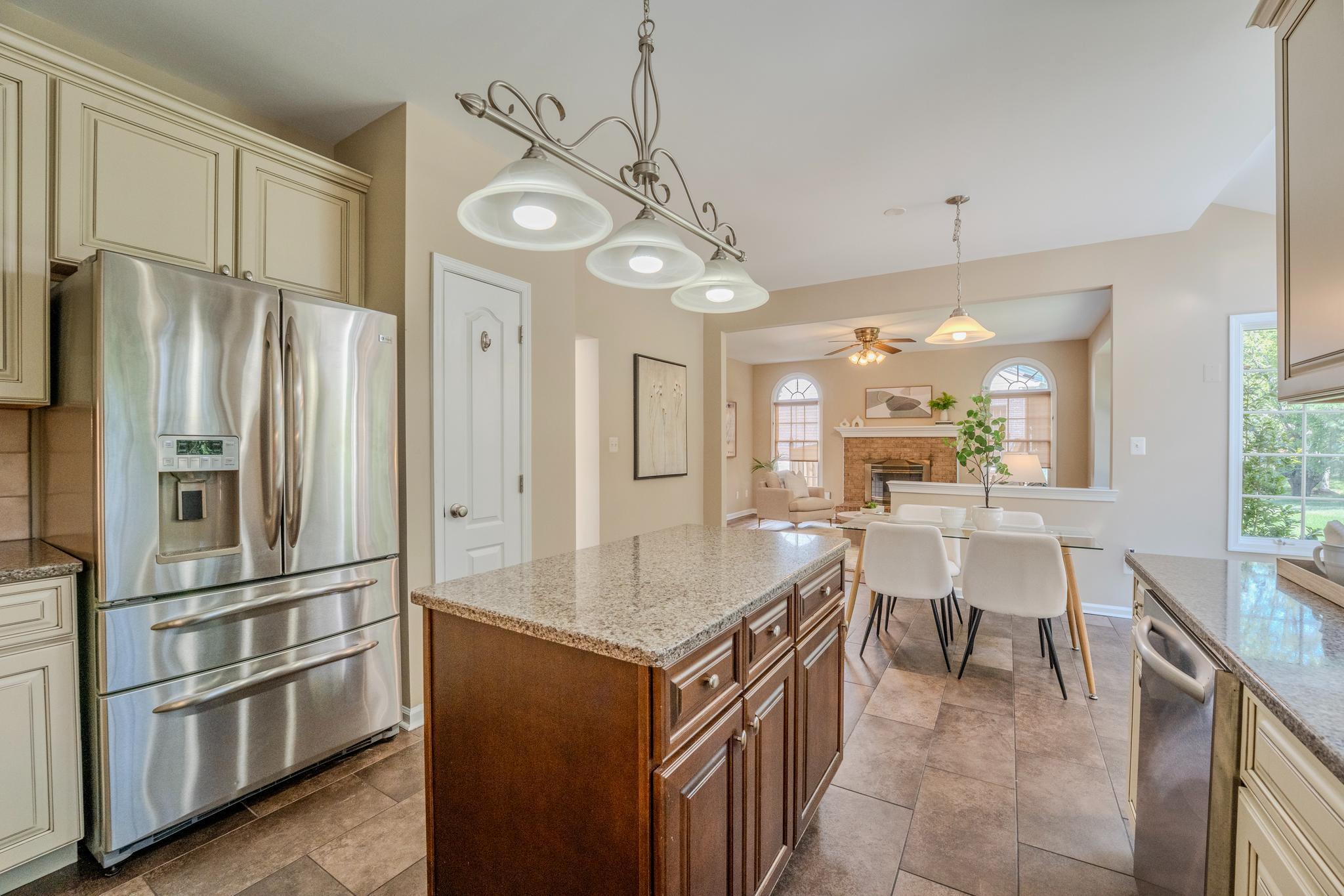 CRIPPENS CORNER - Residential