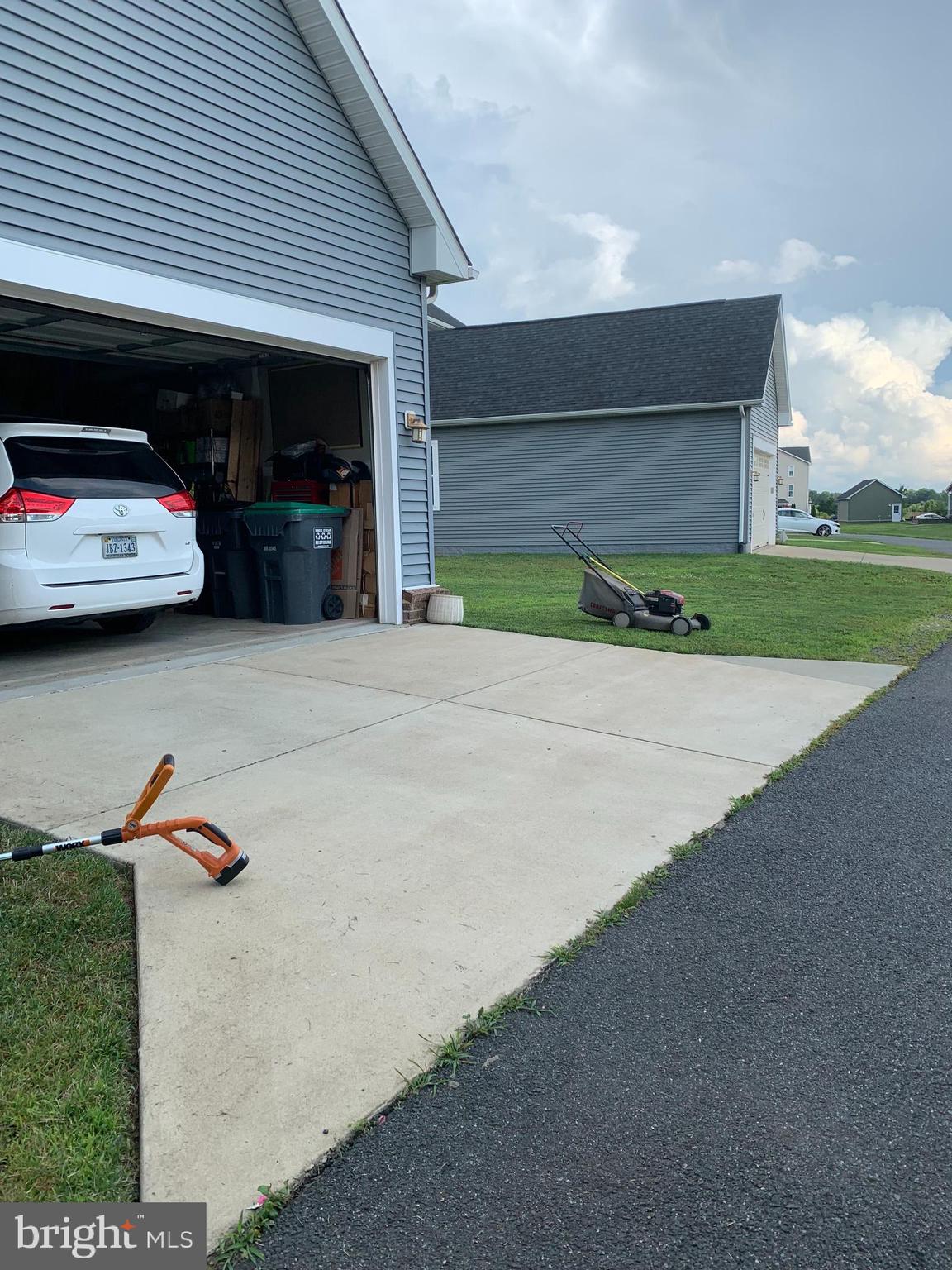 MINTBROOK - Residential Lease