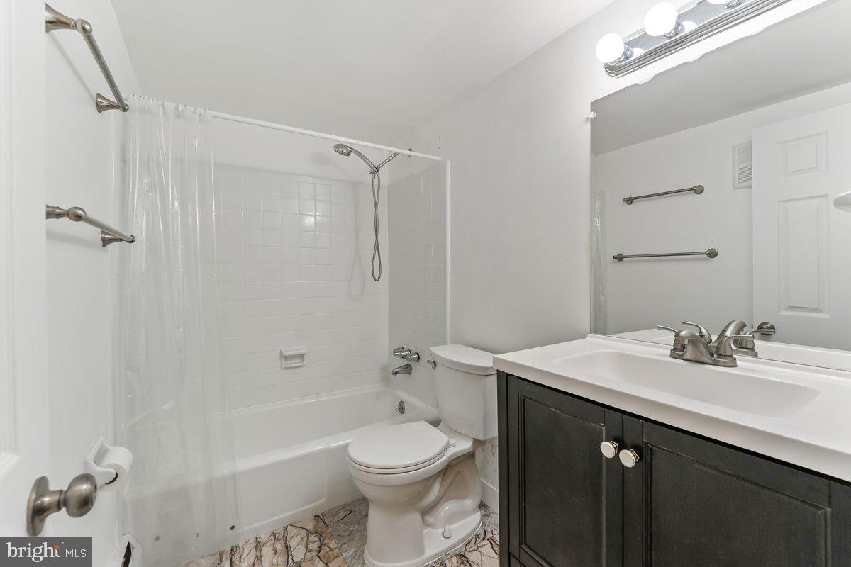 RIDDLE GLEN - Residential Lease