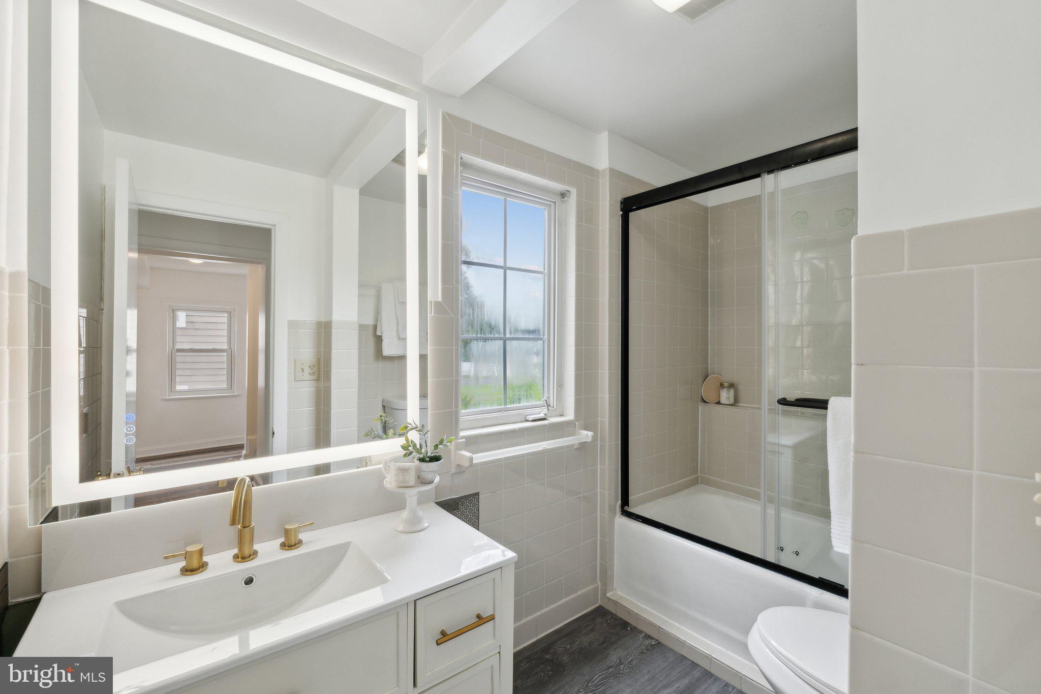 DARNESTOWN OUTSIDE - Residential