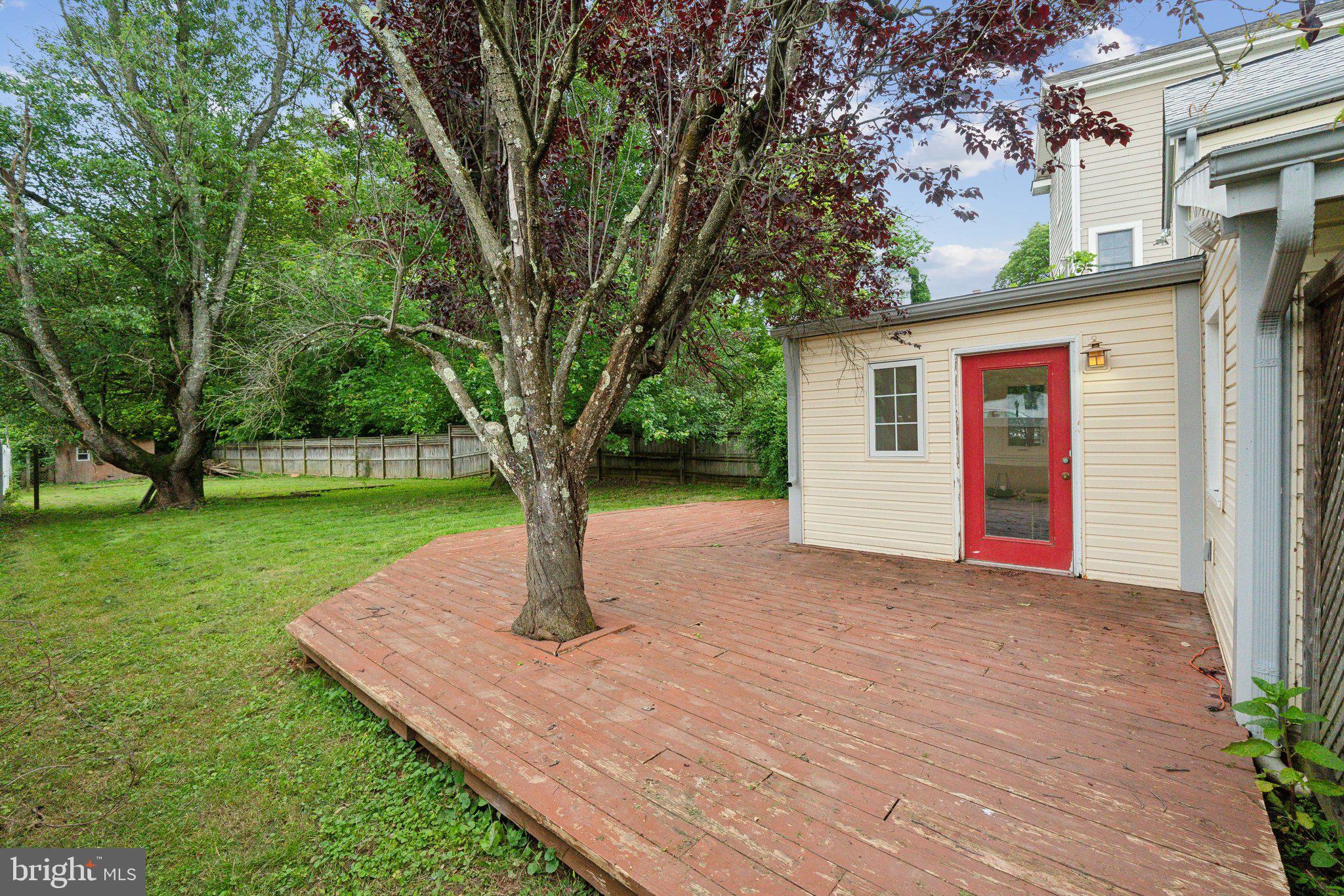 DARNESTOWN OUTSIDE - Residential