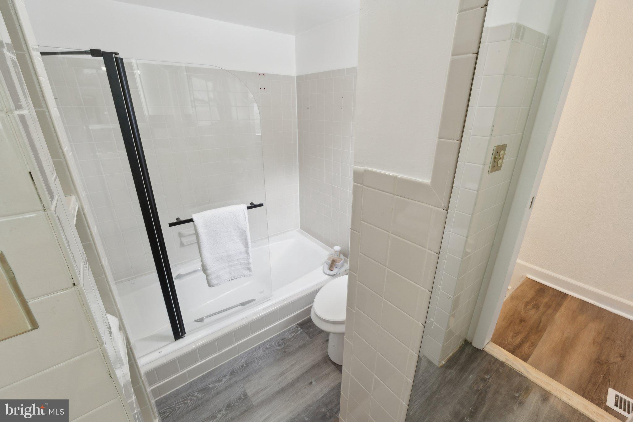 DARNESTOWN OUTSIDE - Residential