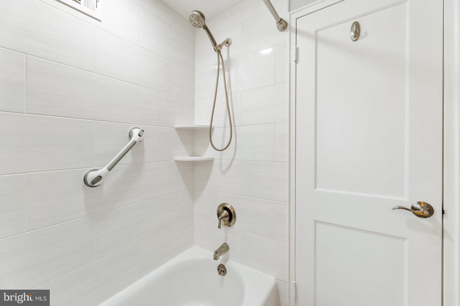 RIDLEY PARK - Residential