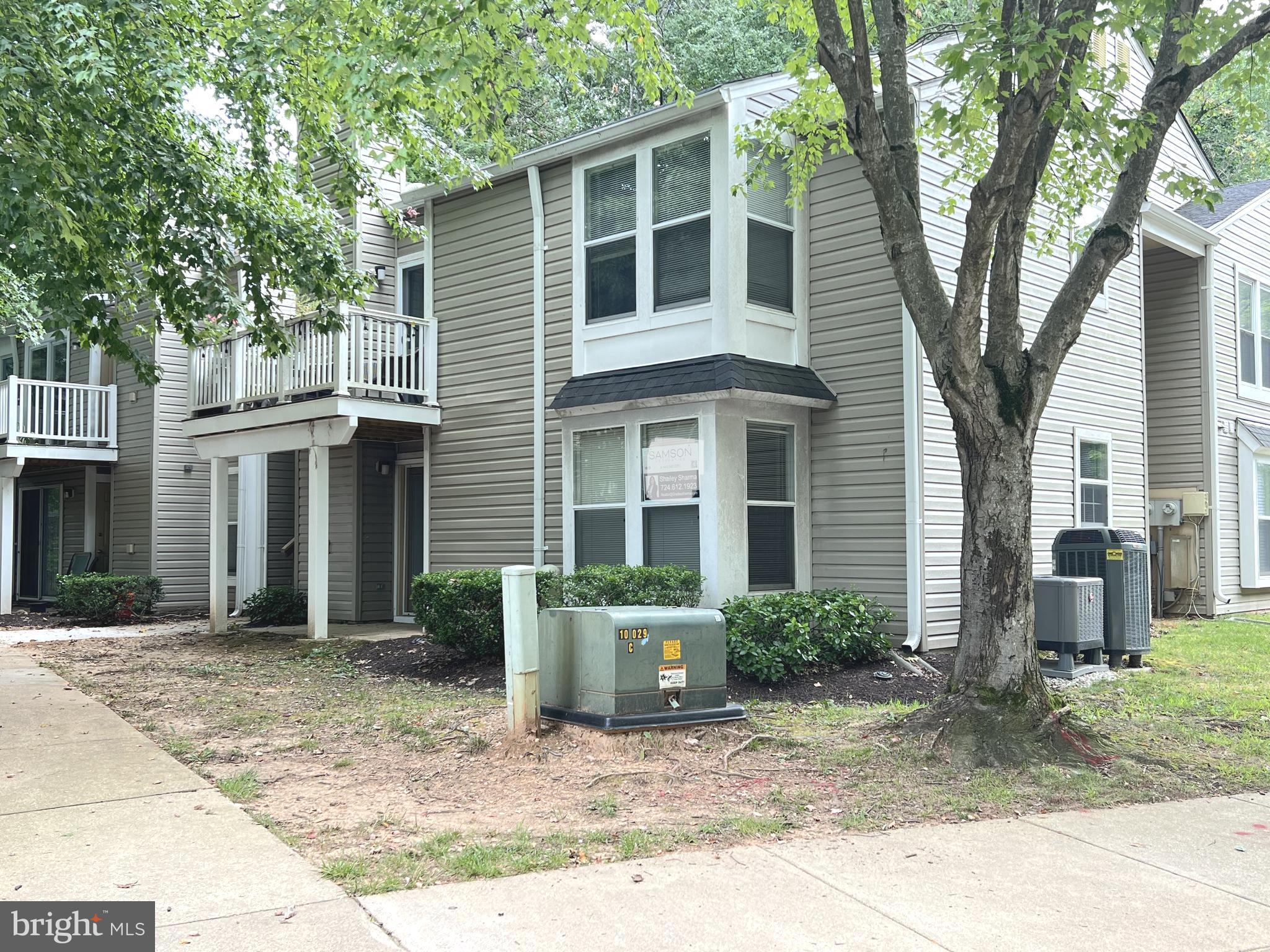 CLARY'S FOREST - Residential Lease