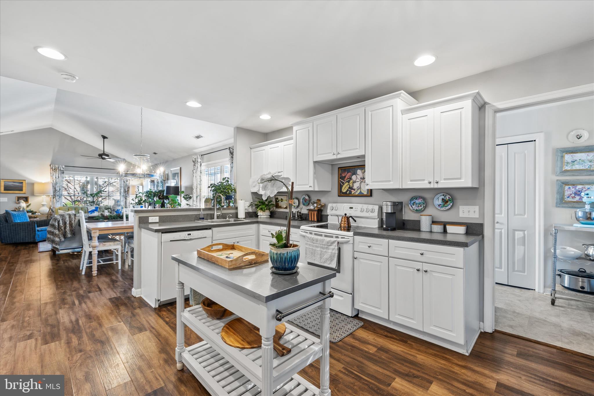 FOREST REACH - Residential