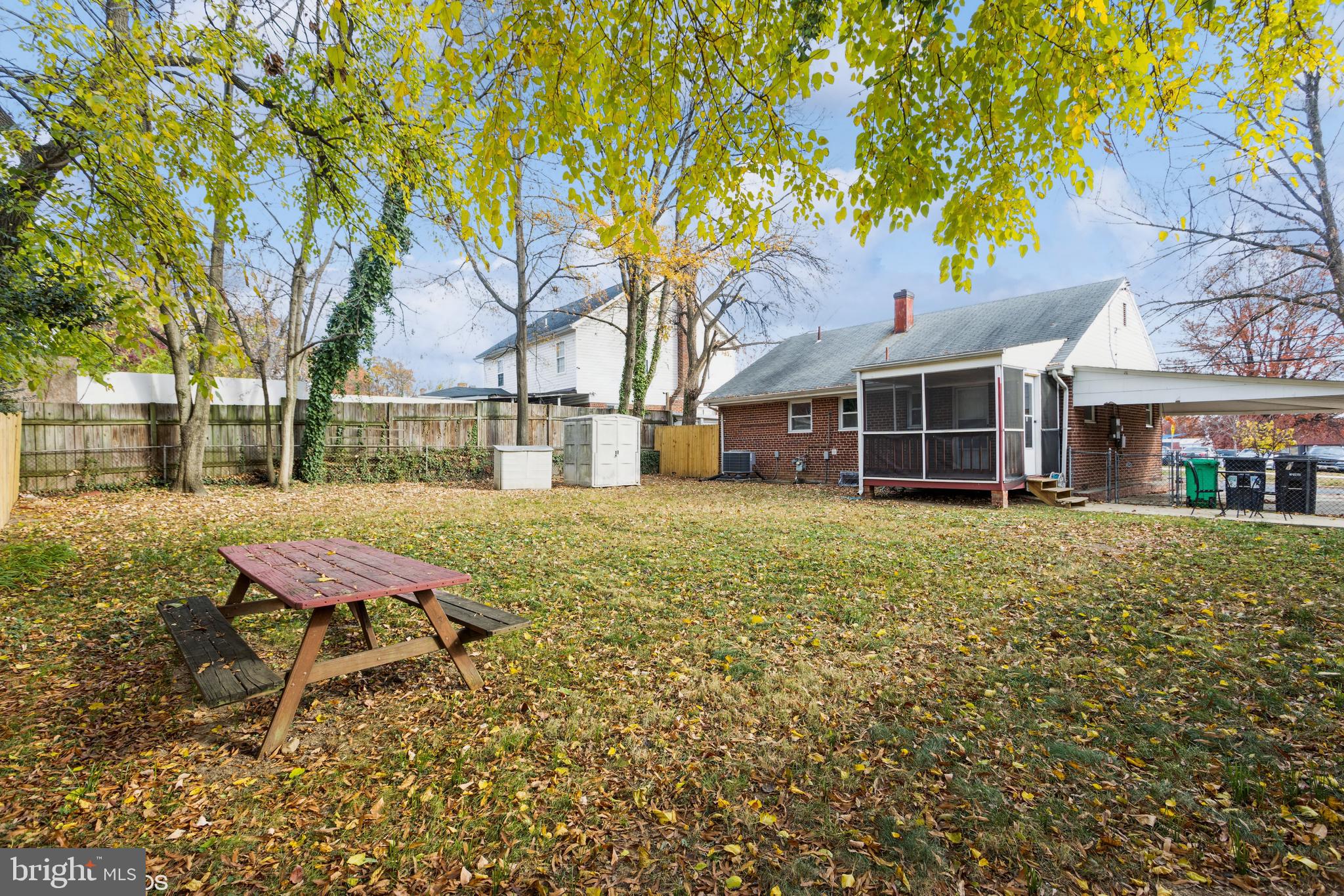 LANGLEY PARK - Residential