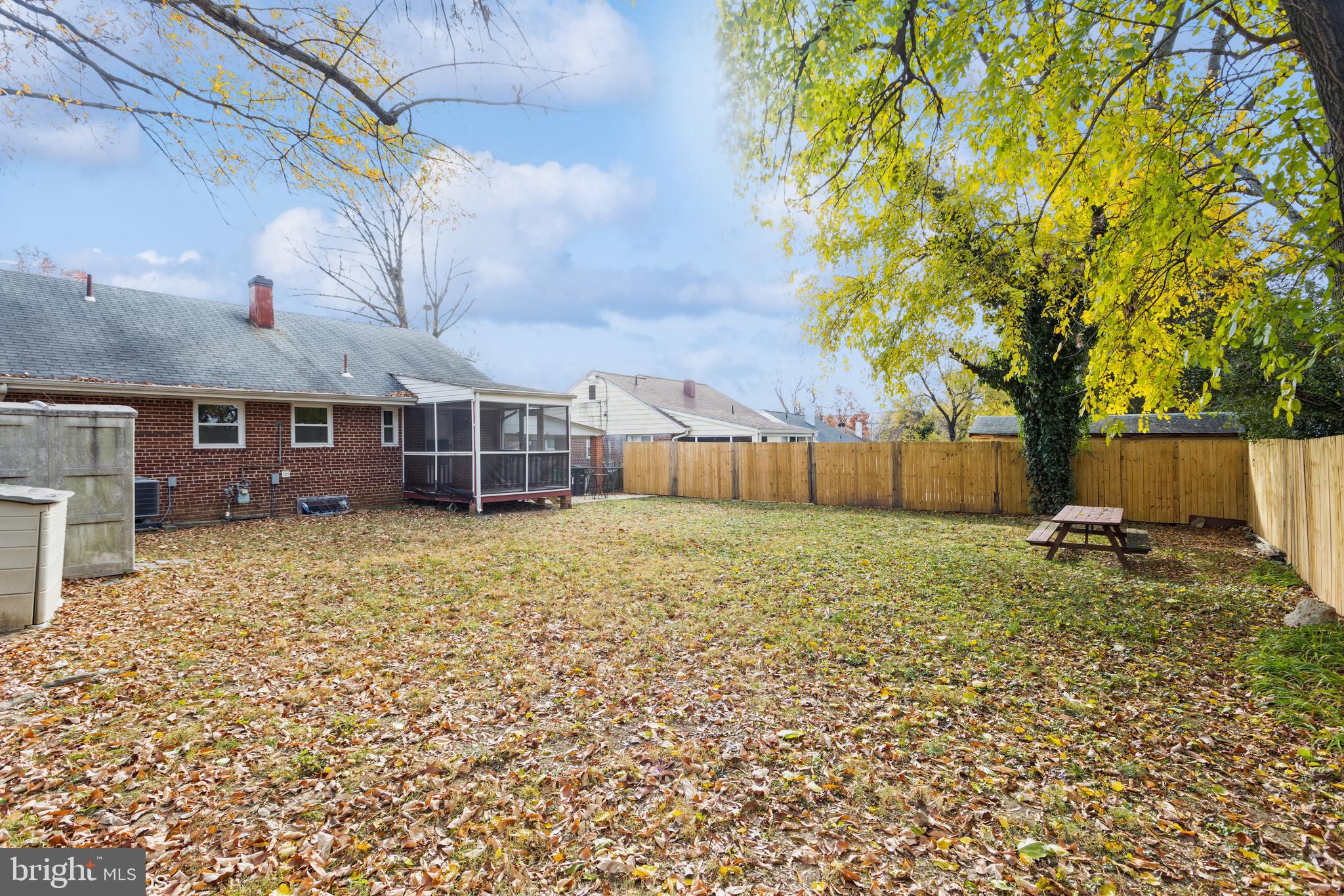 LANGLEY PARK - Residential