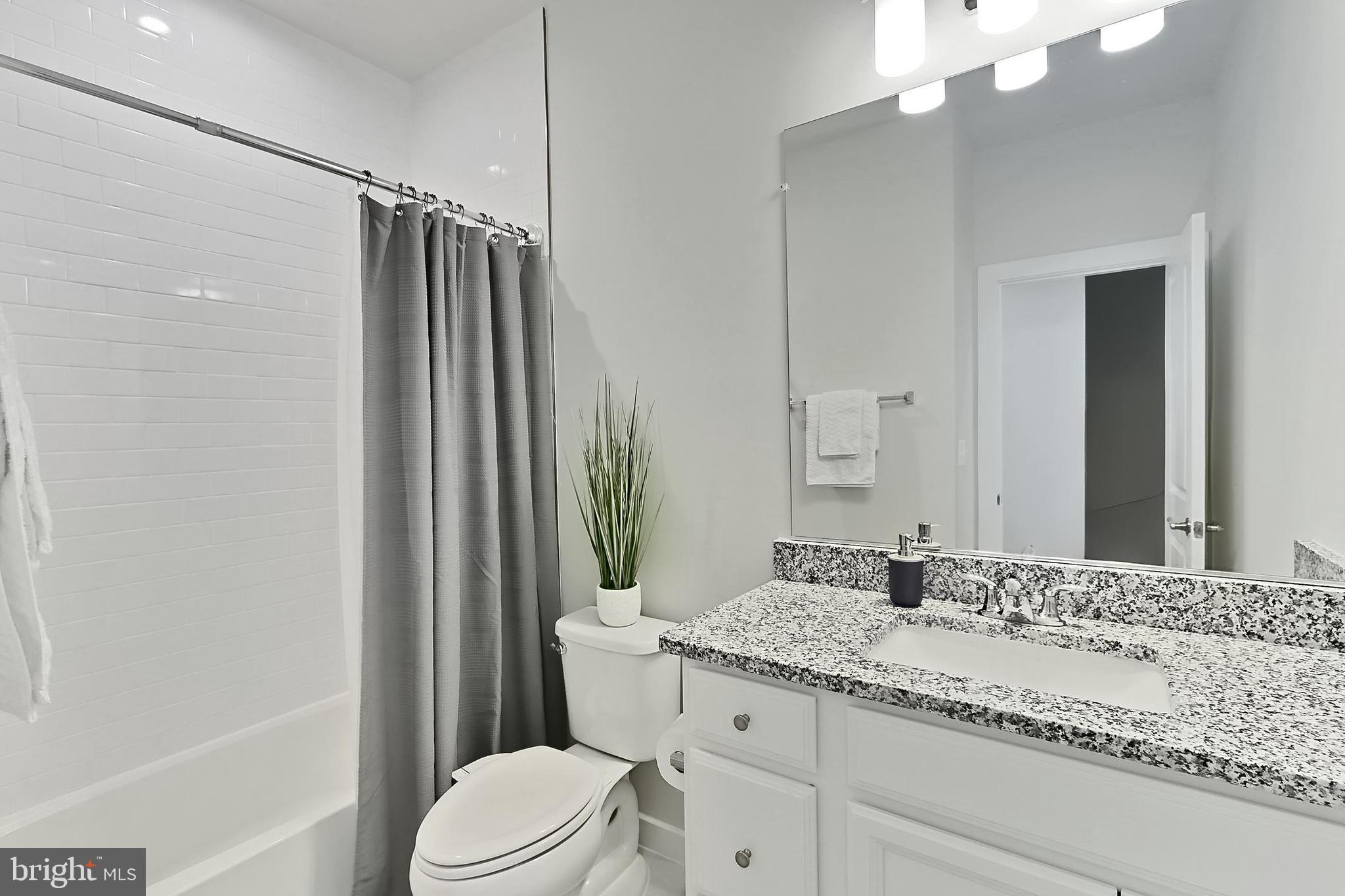 POTOMAC SHORES - Residential