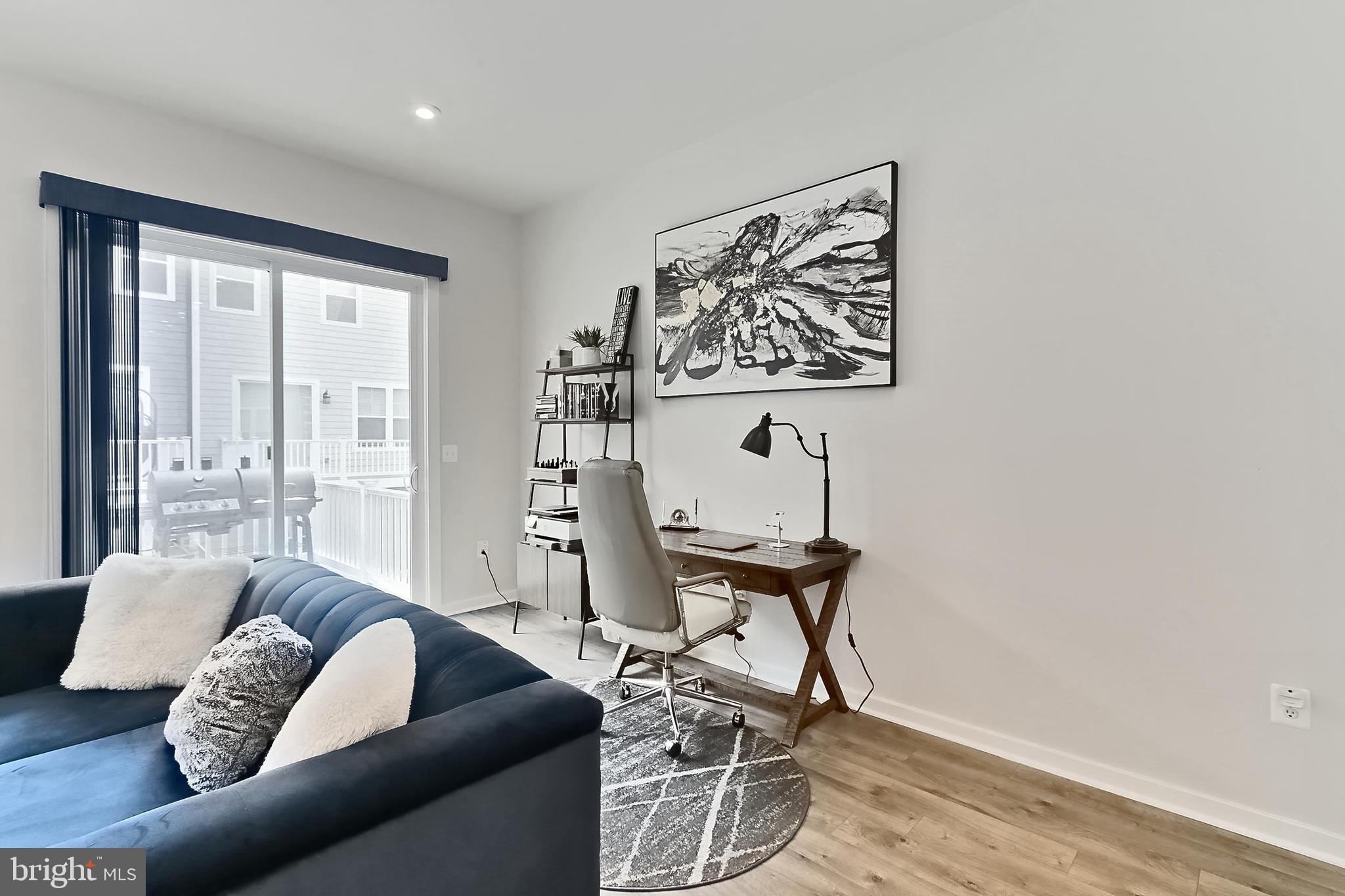 POTOMAC SHORES - Residential