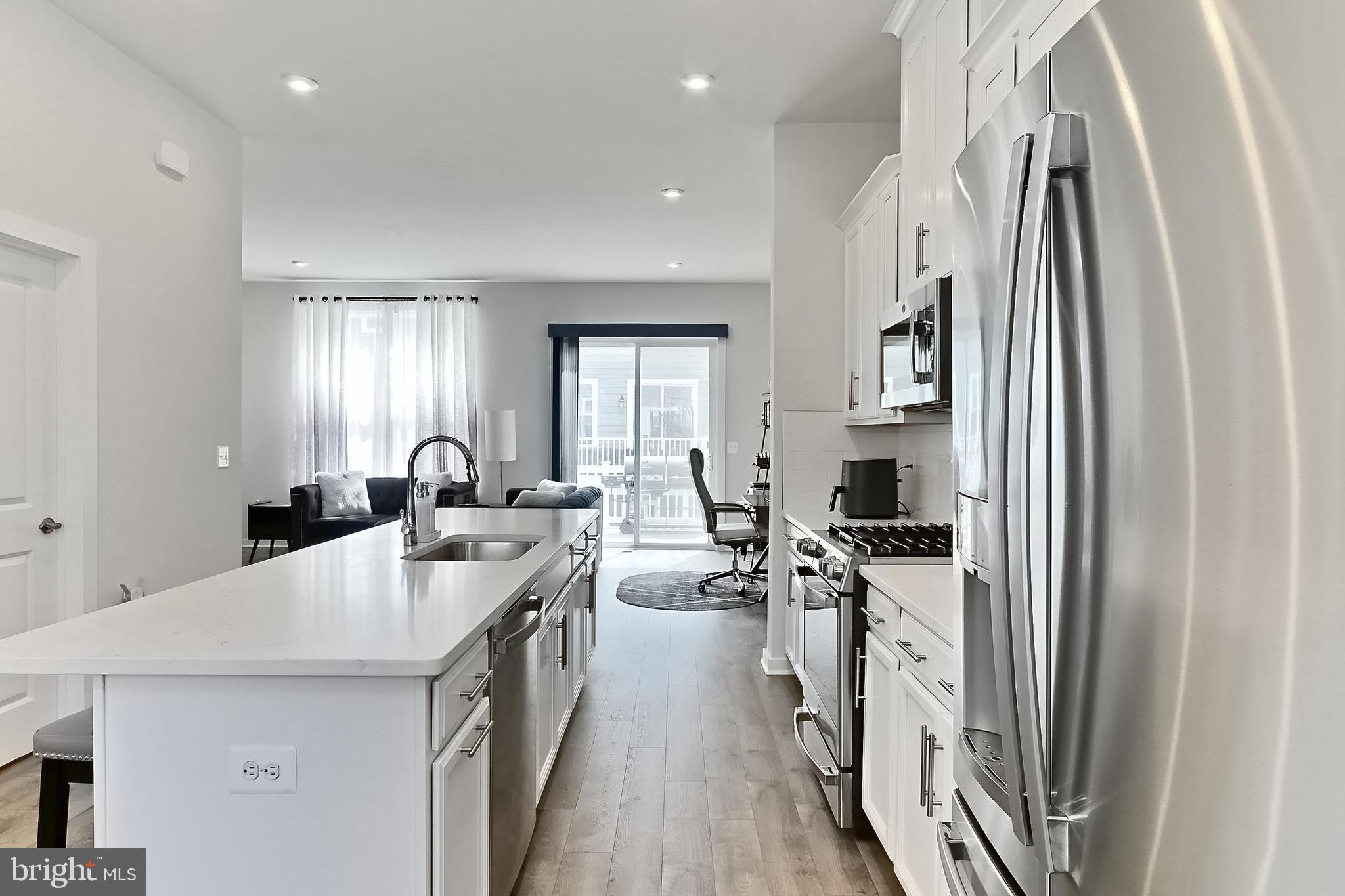 POTOMAC SHORES - Residential