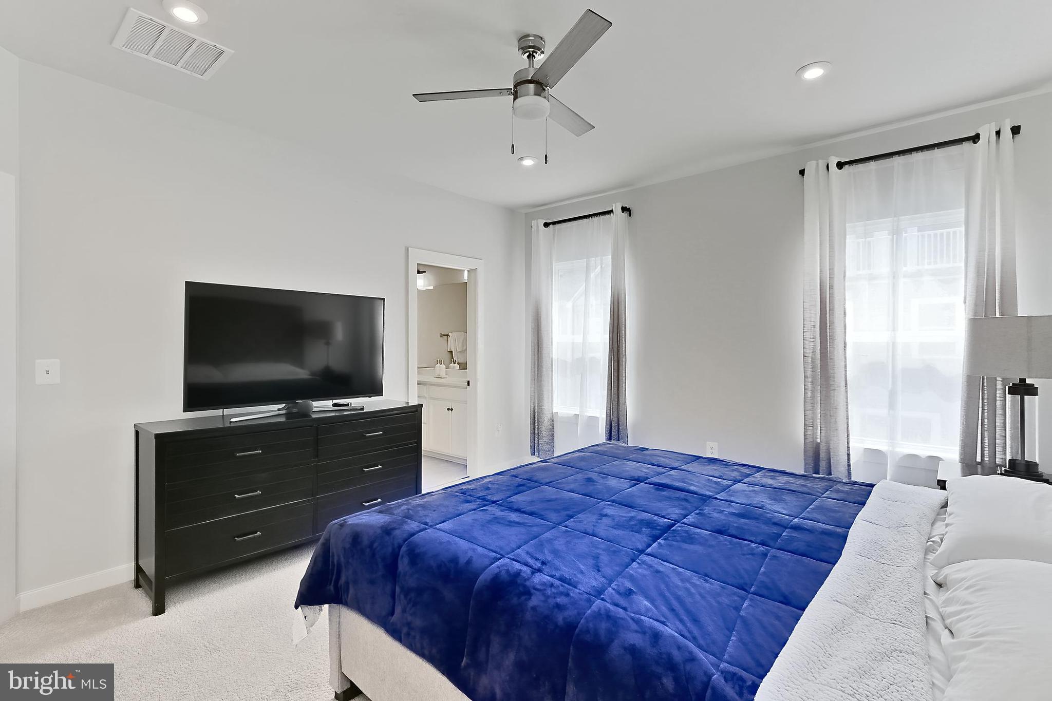 POTOMAC SHORES - Residential