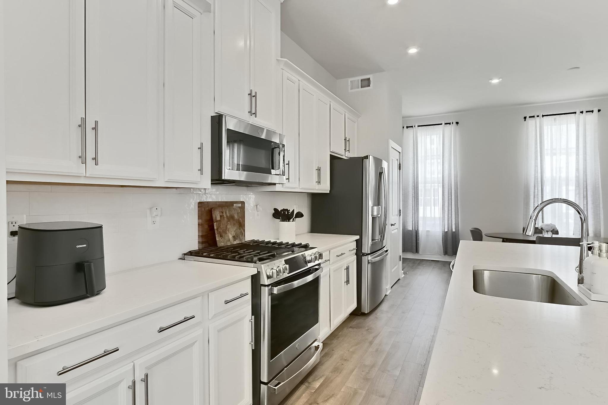 POTOMAC SHORES - Residential