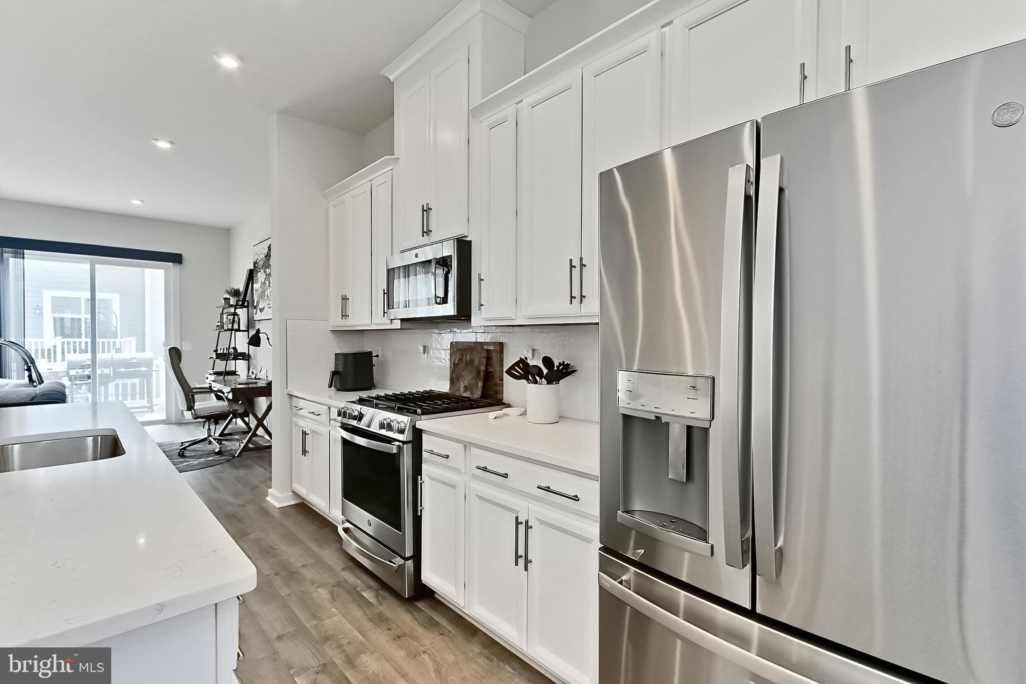 POTOMAC SHORES - Residential