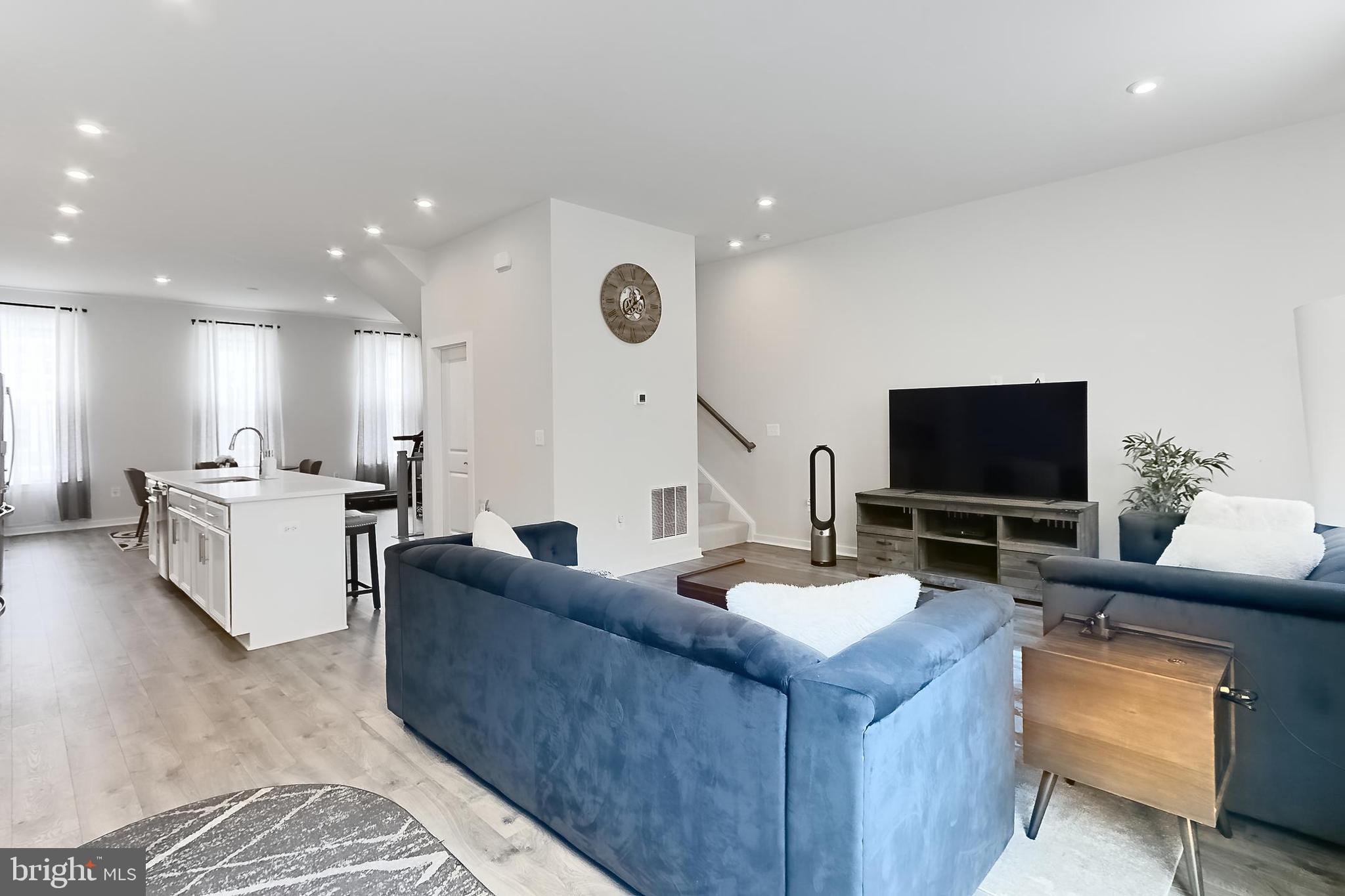 POTOMAC SHORES - Residential