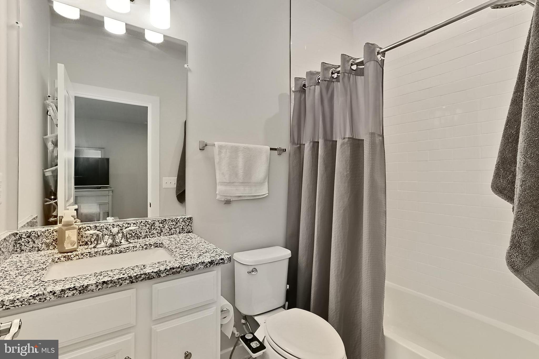 POTOMAC SHORES - Residential