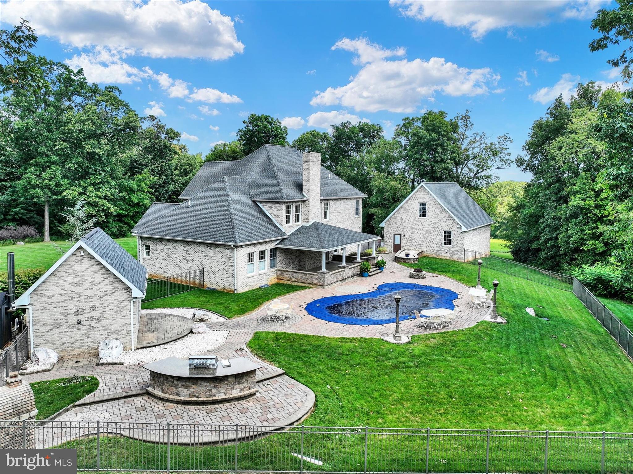 NORTH CODORUS TWP - Residential