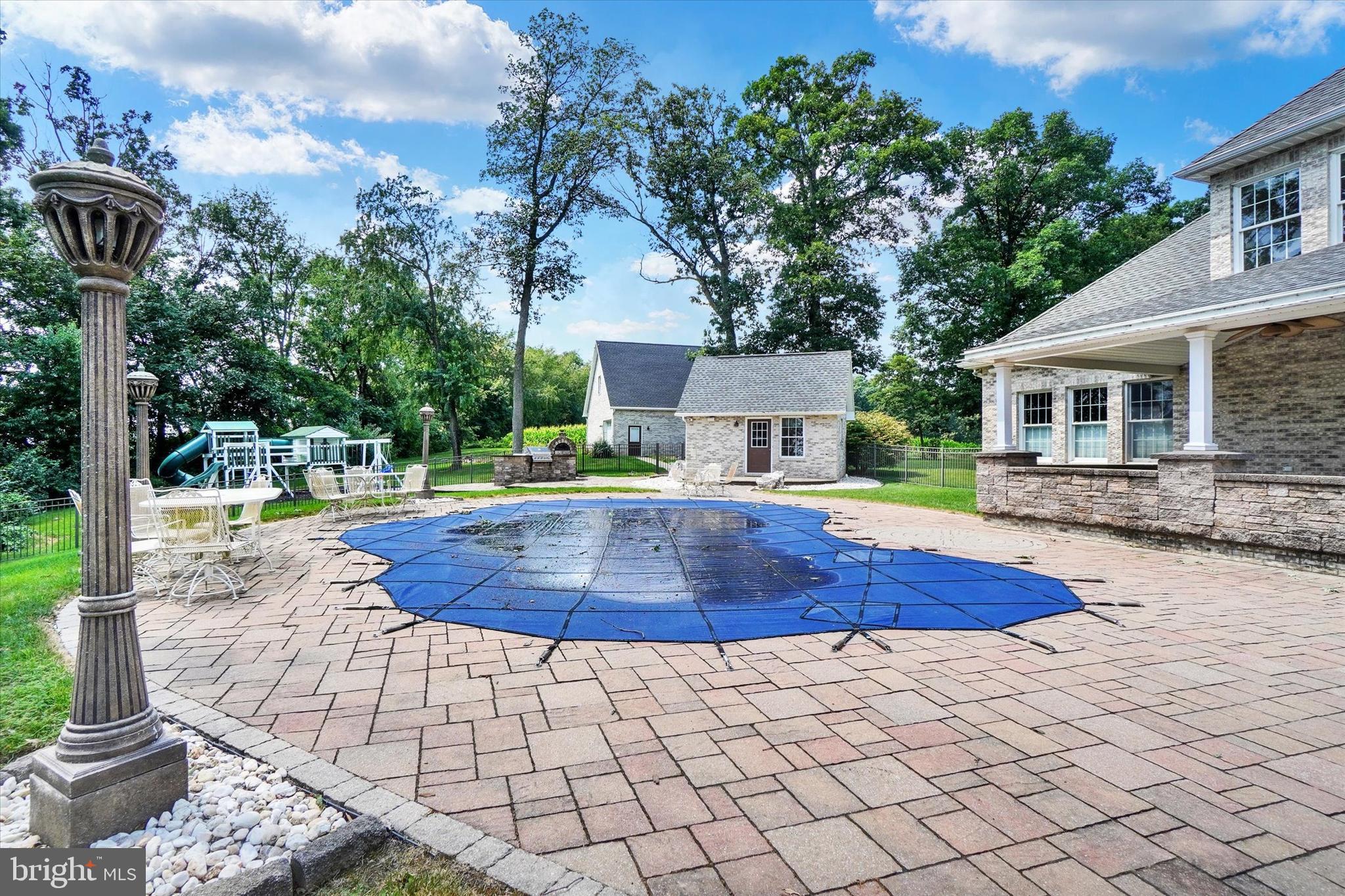 NORTH CODORUS TWP - Residential