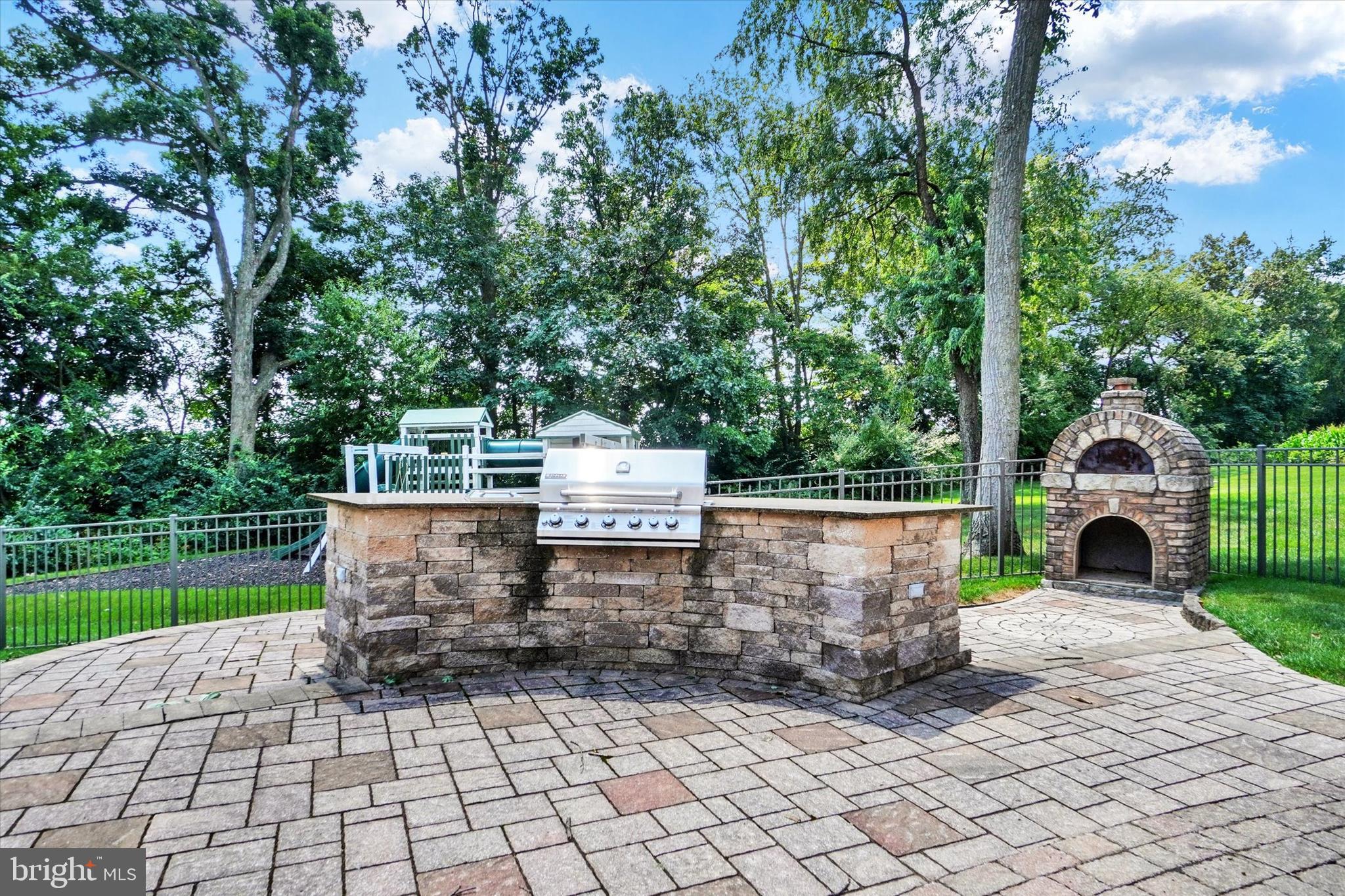 NORTH CODORUS TWP - Residential