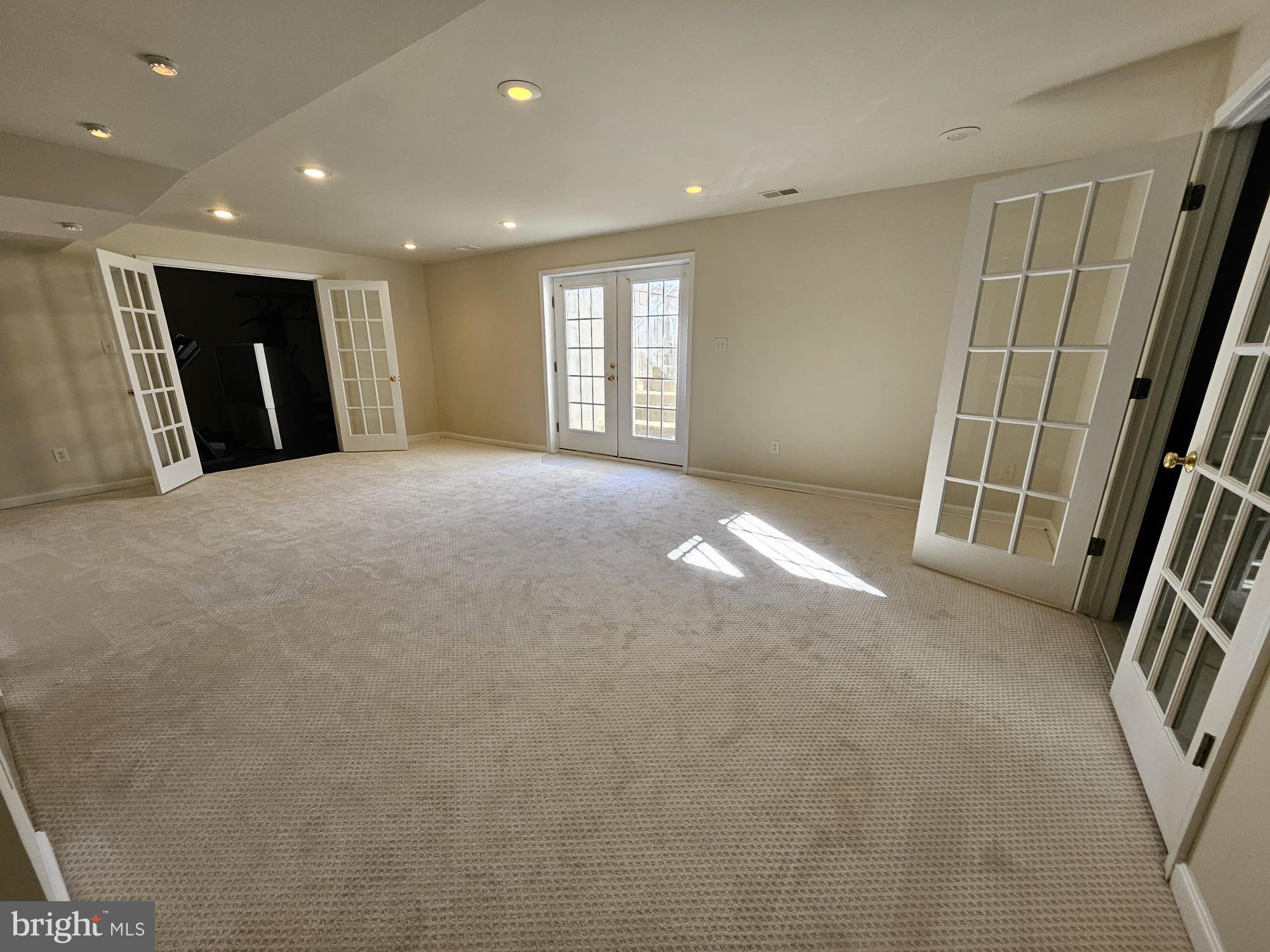 BATTLEFIELD ESTATES - Residential