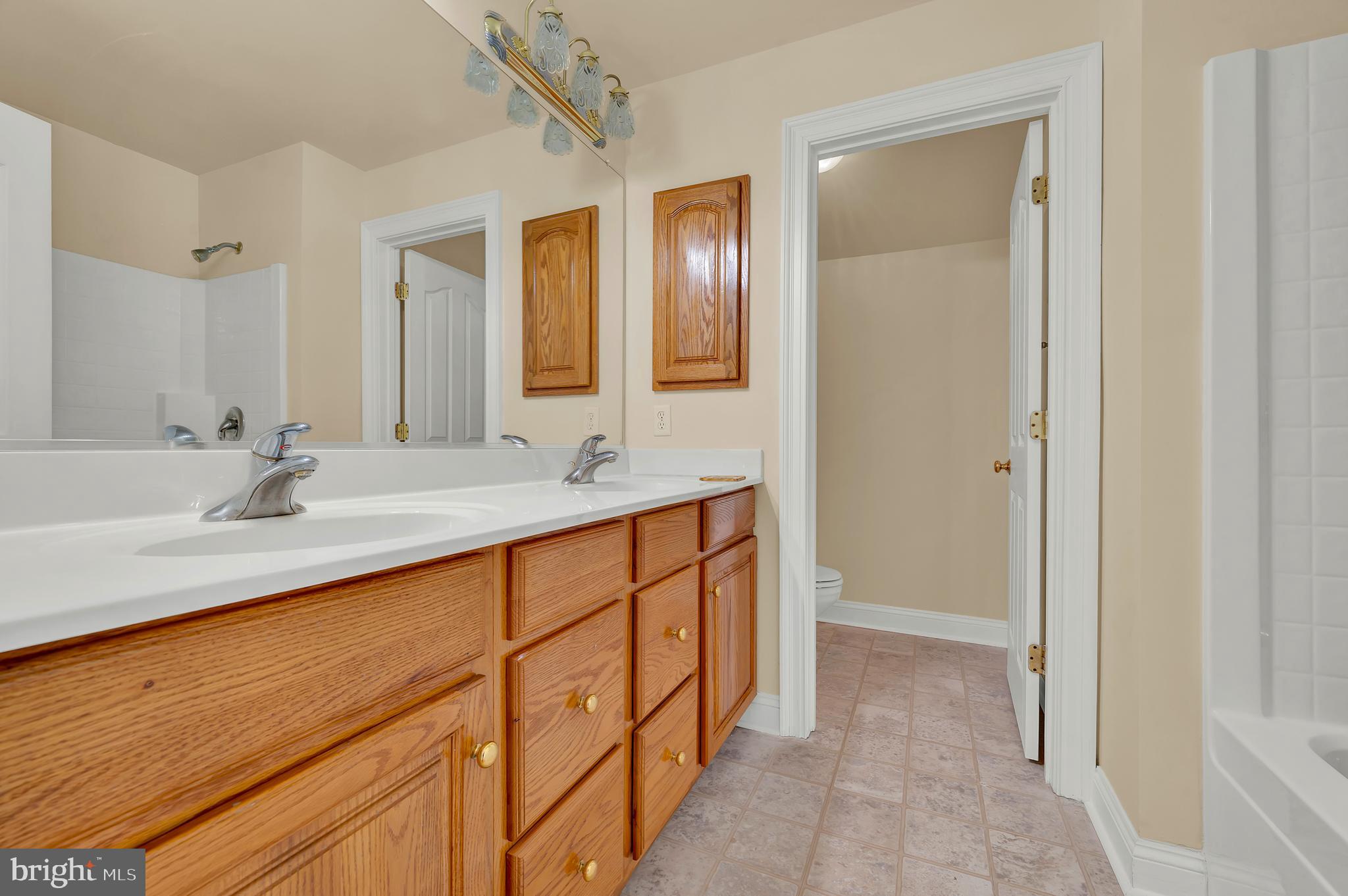 BATTLEFIELD ESTATES - Residential