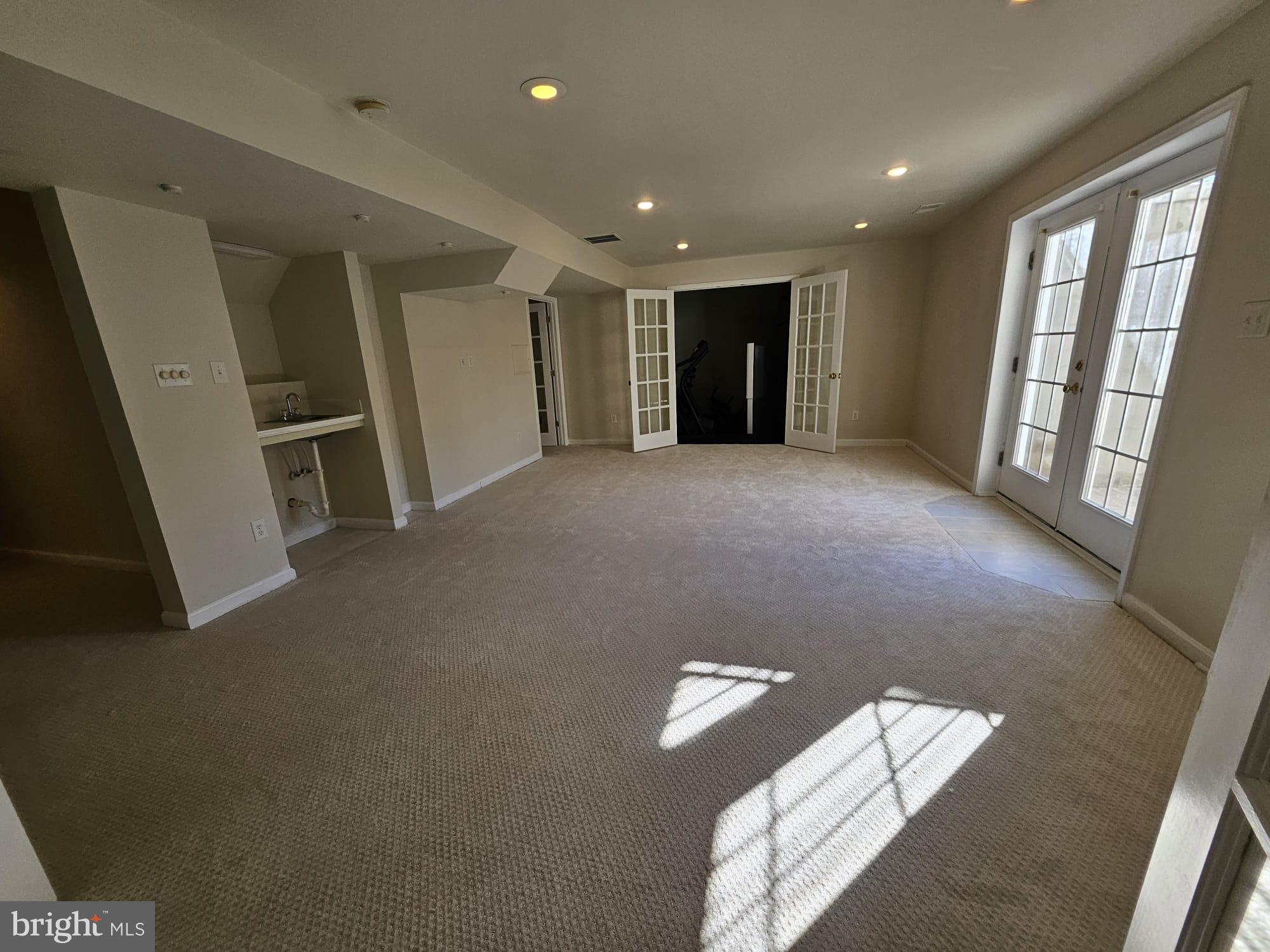 BATTLEFIELD ESTATES - Residential