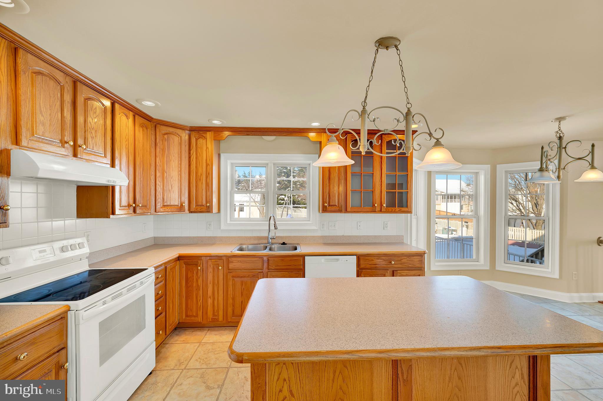 BATTLEFIELD ESTATES - Residential