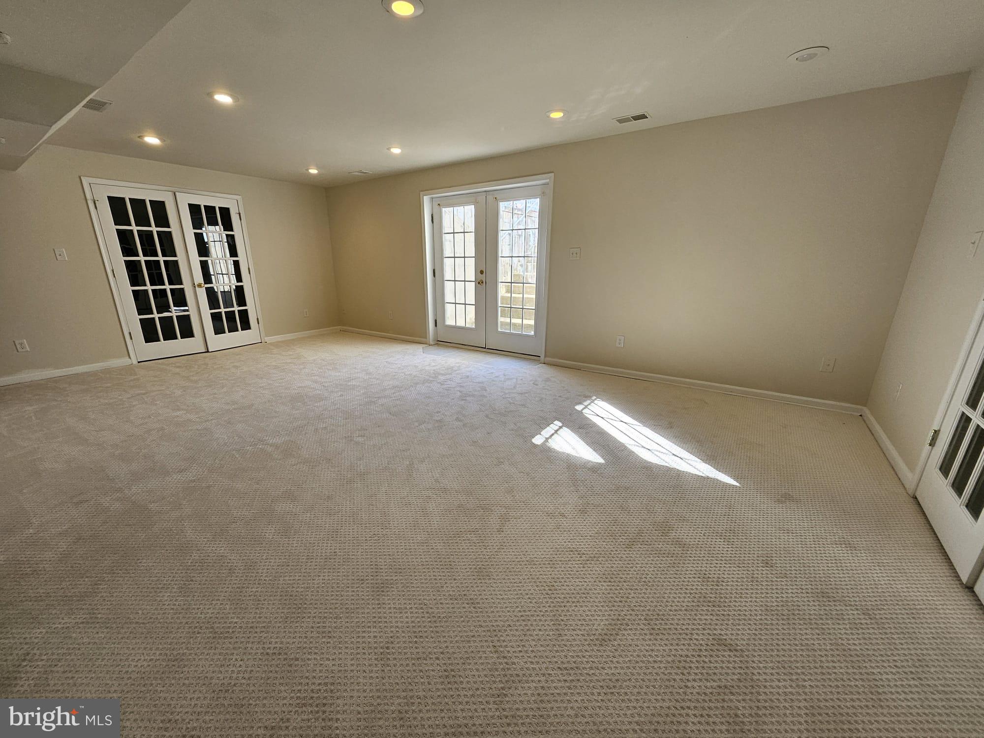 BATTLEFIELD ESTATES - Residential