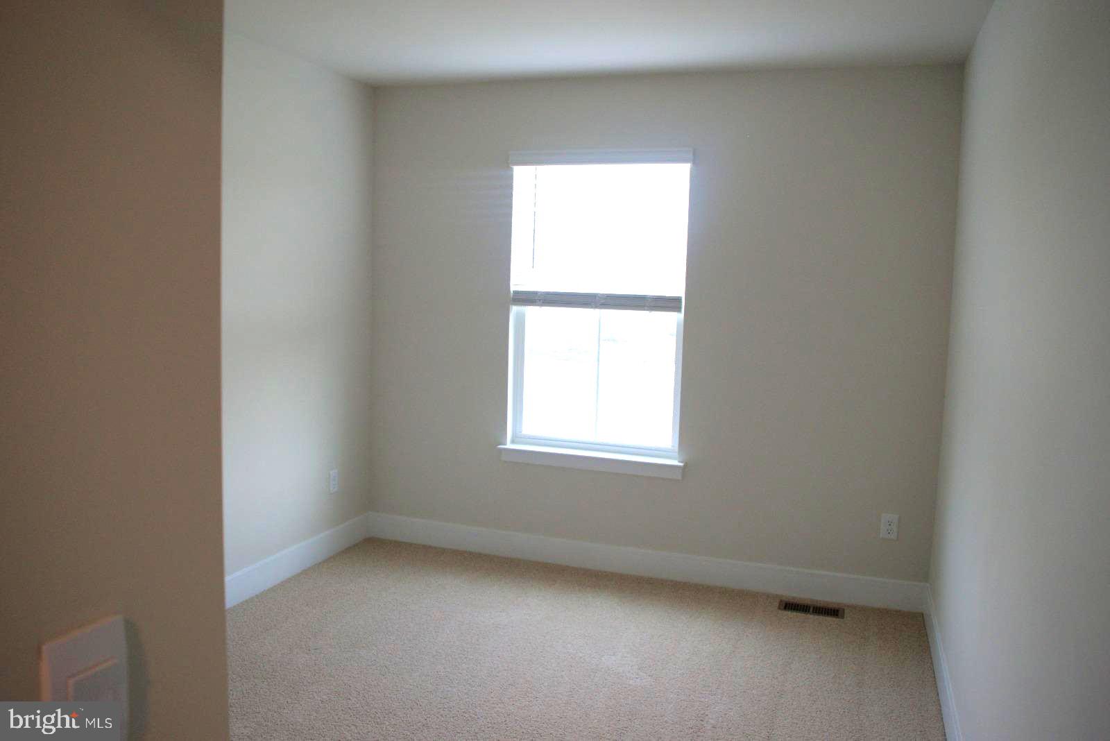 RETREAT AT WINDING CREEK - Residential Lease