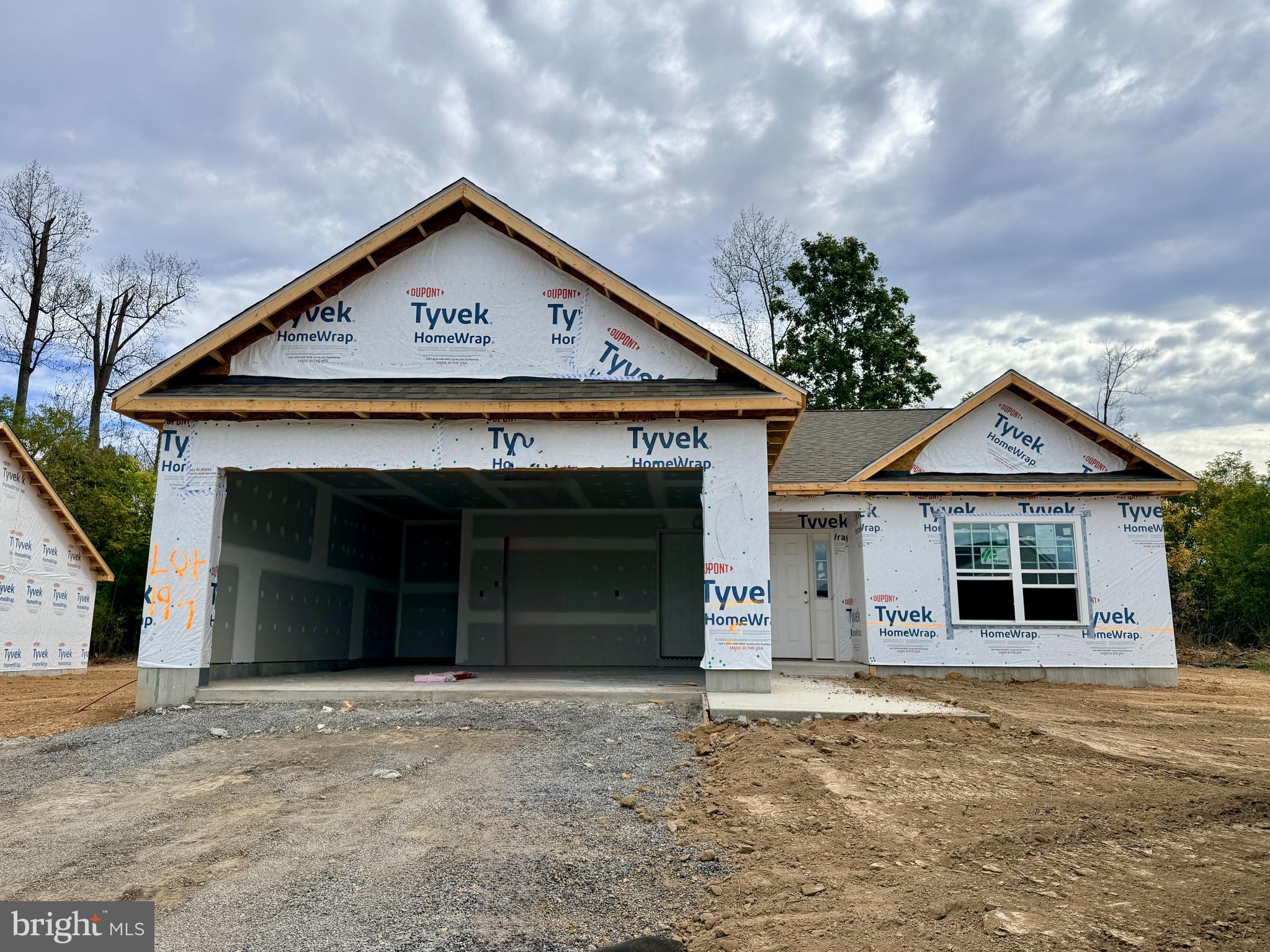 THE LAKES AT MARTINSBURG - Residential