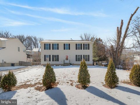 Photo of 4047 White Haven Drive, DUMFRIES, VA 22026 (MLS # VAPW2112198)