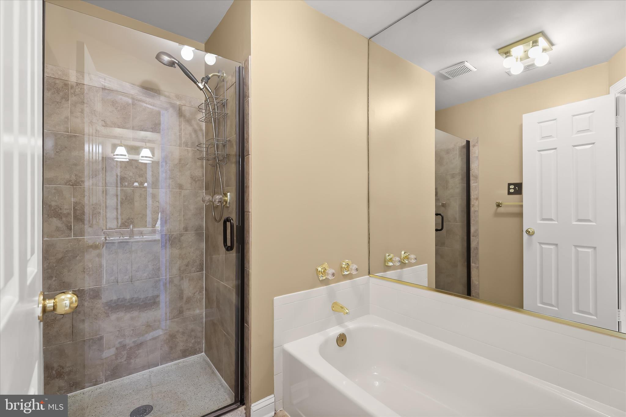 COACH HOUSE AT MCDONOGH - Residential