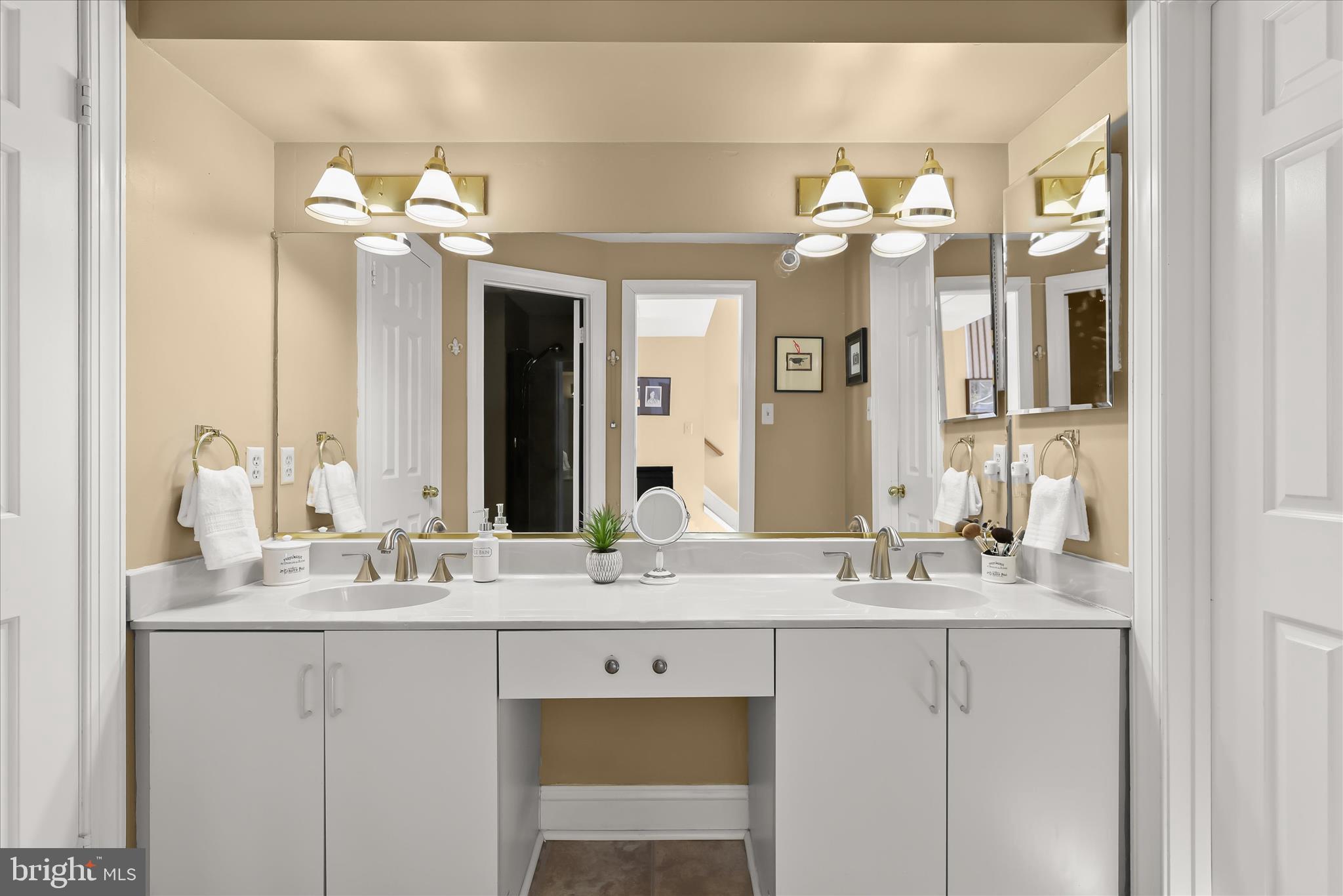 COACH HOUSE AT MCDONOGH - Residential