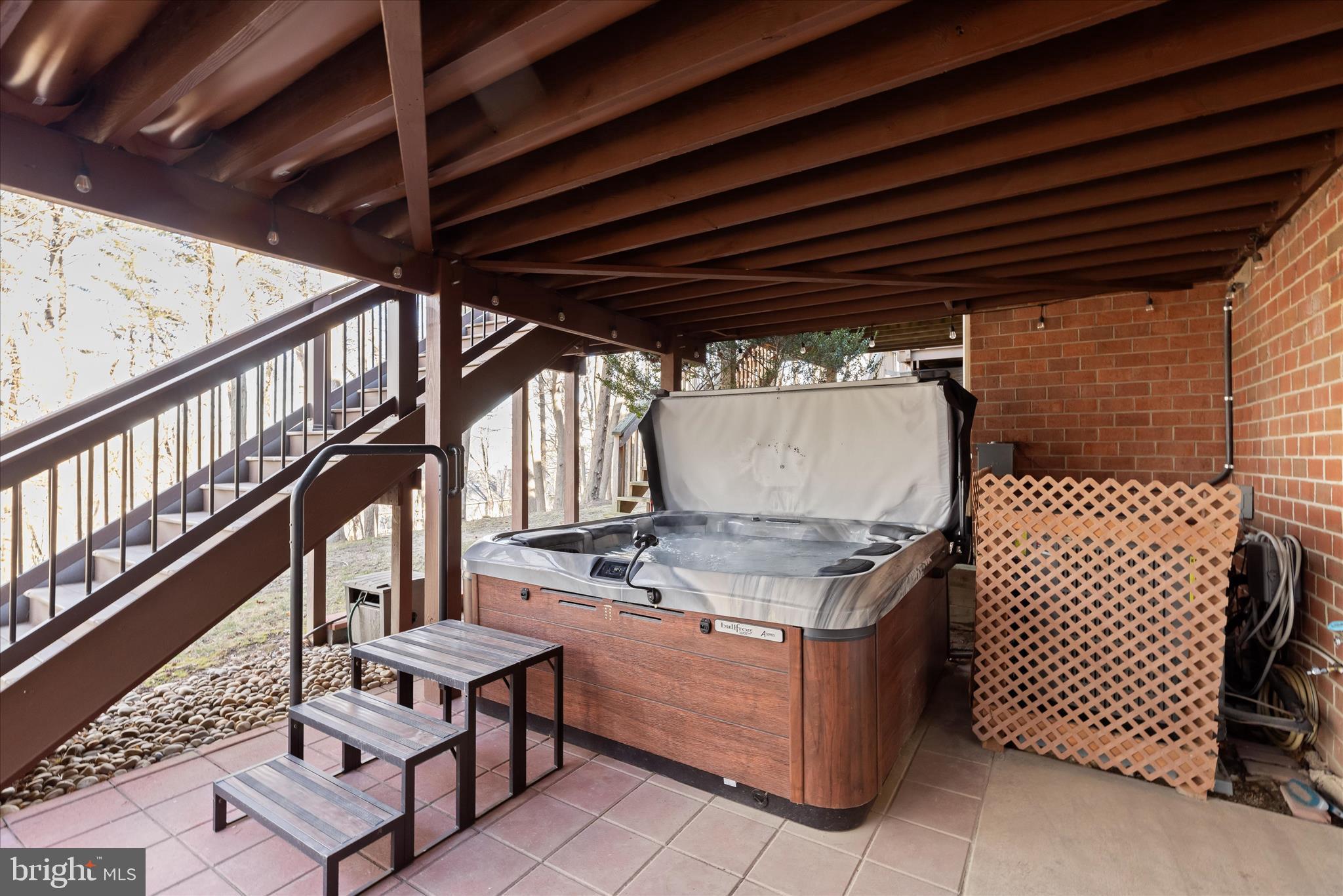 COACH HOUSE AT MCDONOGH - Residential