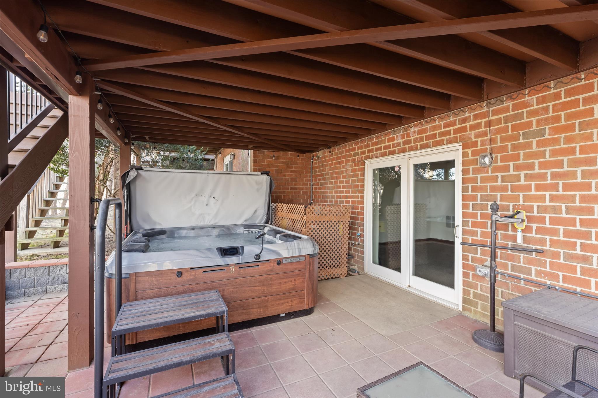 COACH HOUSE AT MCDONOGH - Residential