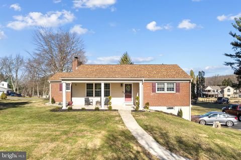 209 CHEYNEY DRIVE WEST CHESTER PA 19382