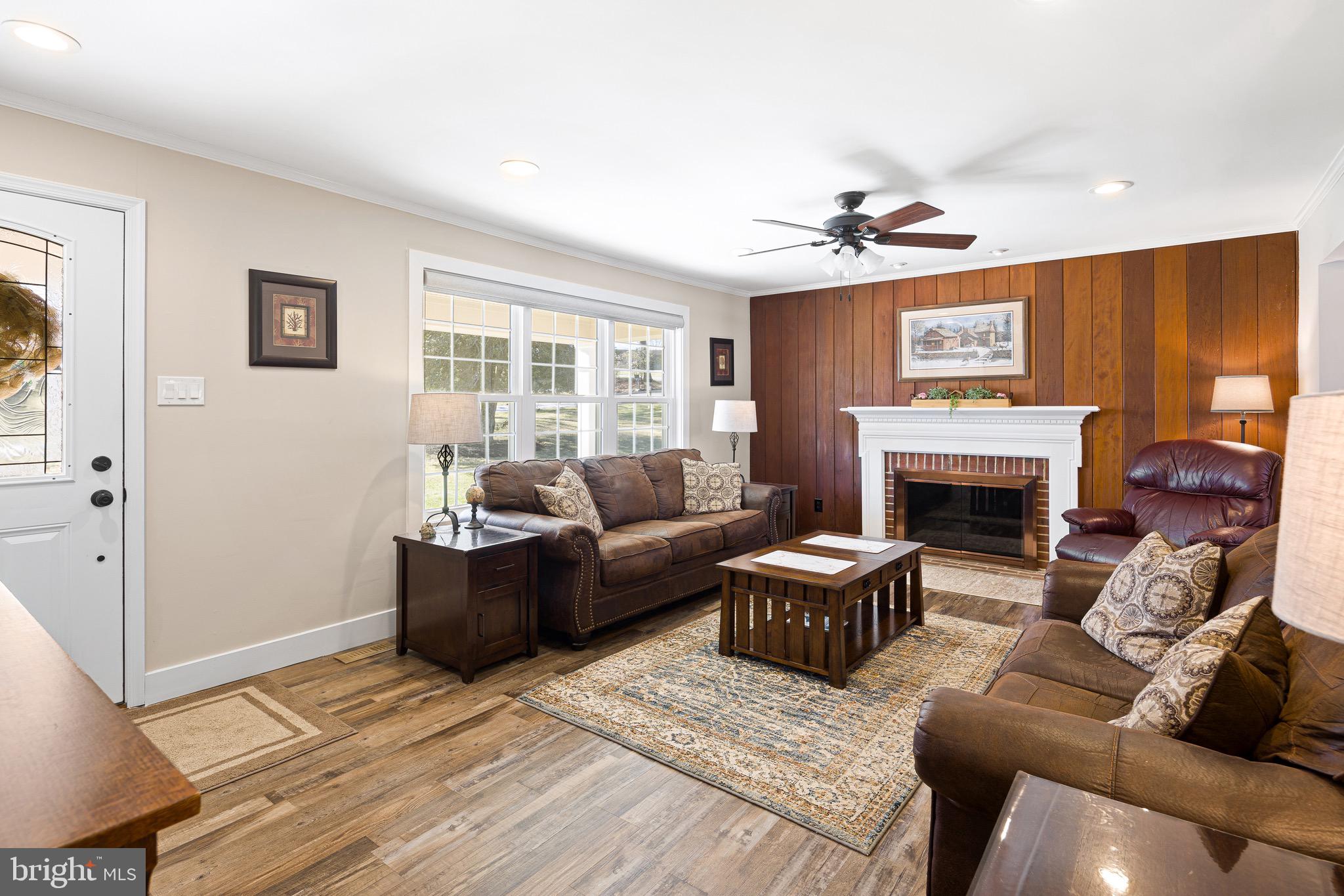 WESTVIEW ACRES - Residential