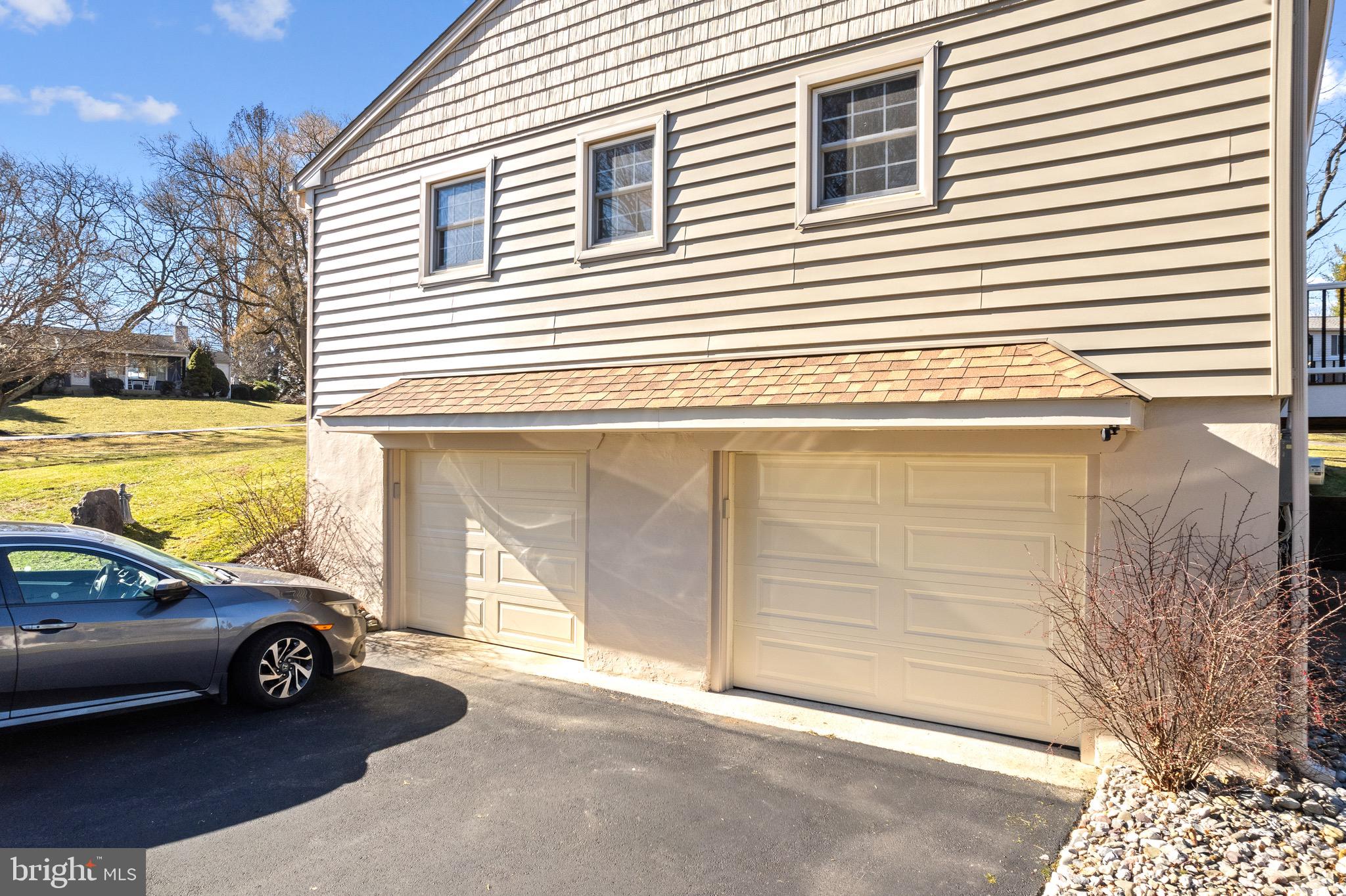 WESTVIEW ACRES - Residential