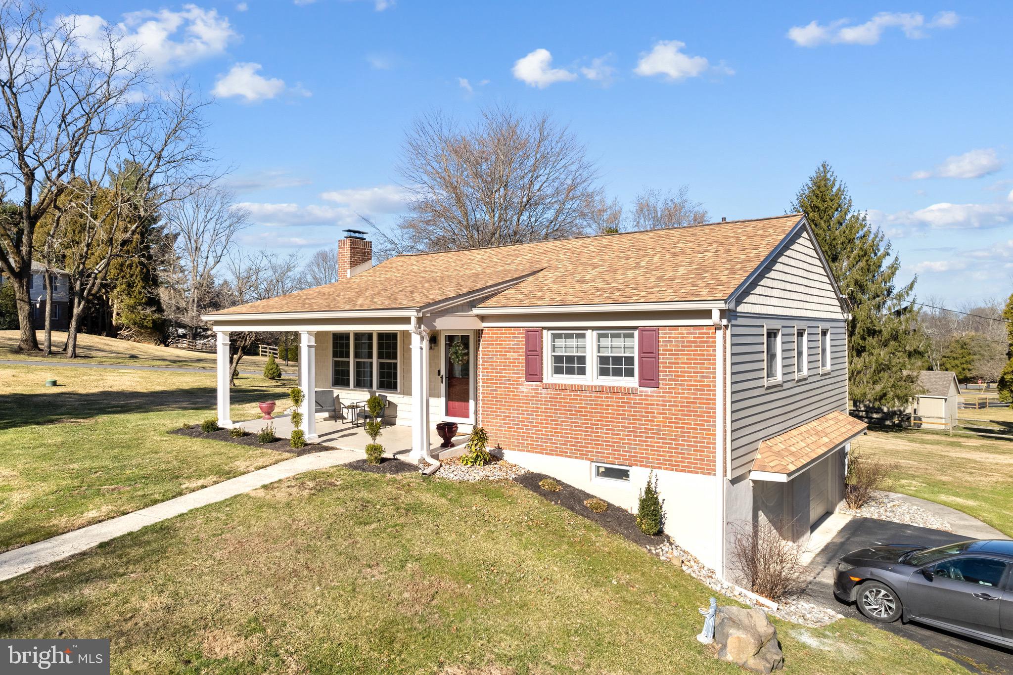 WESTVIEW ACRES - Residential