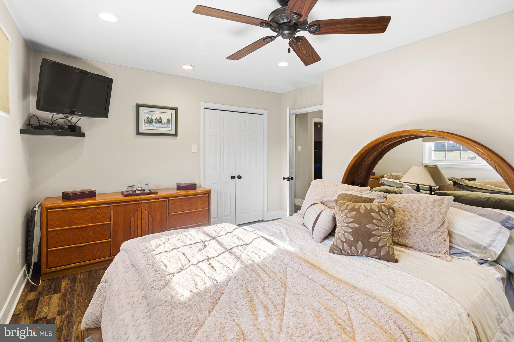 WESTVIEW ACRES - Residential