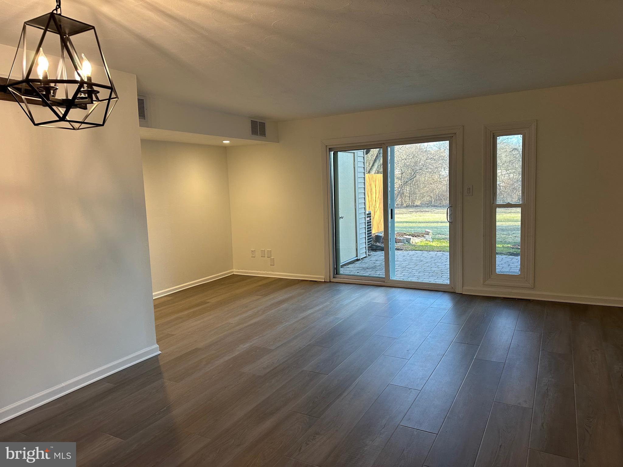 FORDS EDGE - Residential