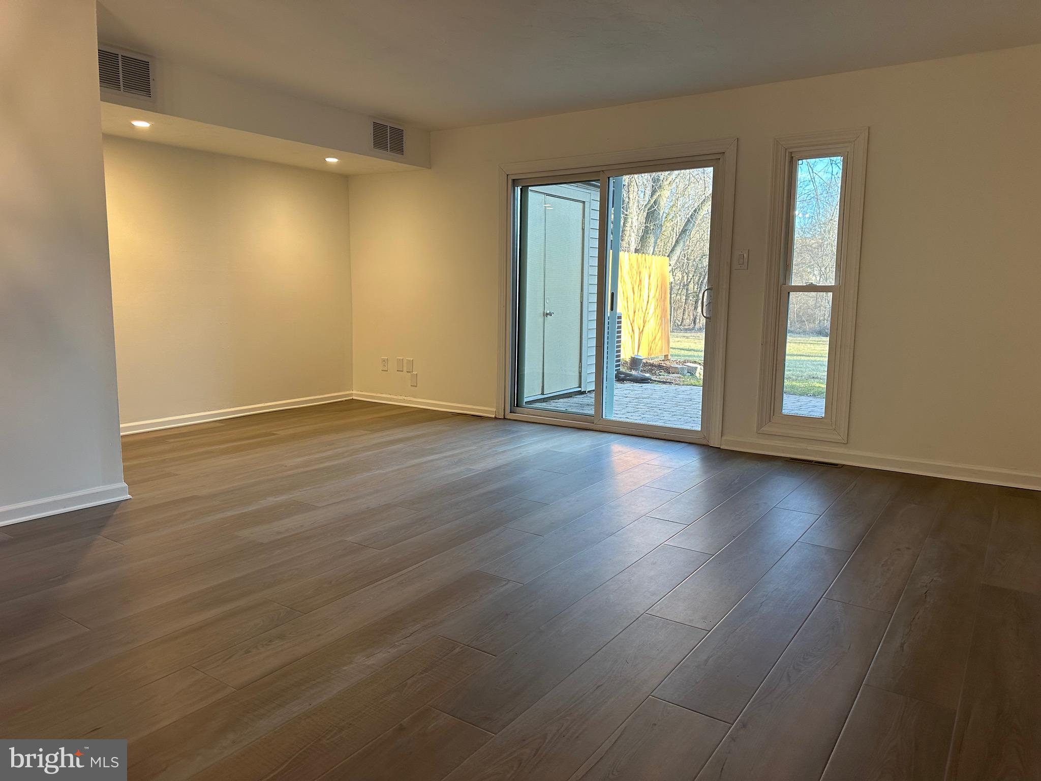 FORDS EDGE - Residential