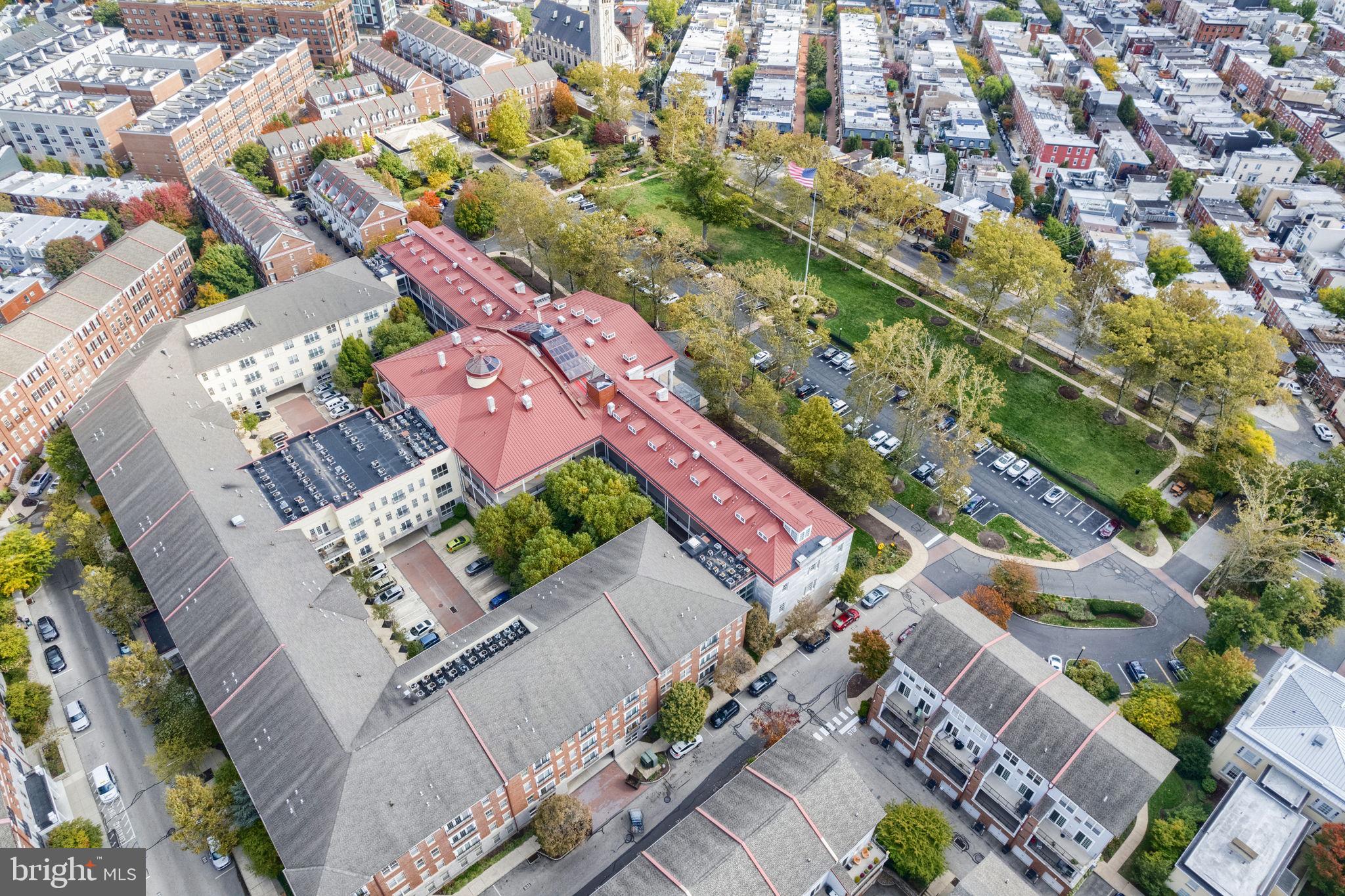 NAVAL SQUARE - Residential