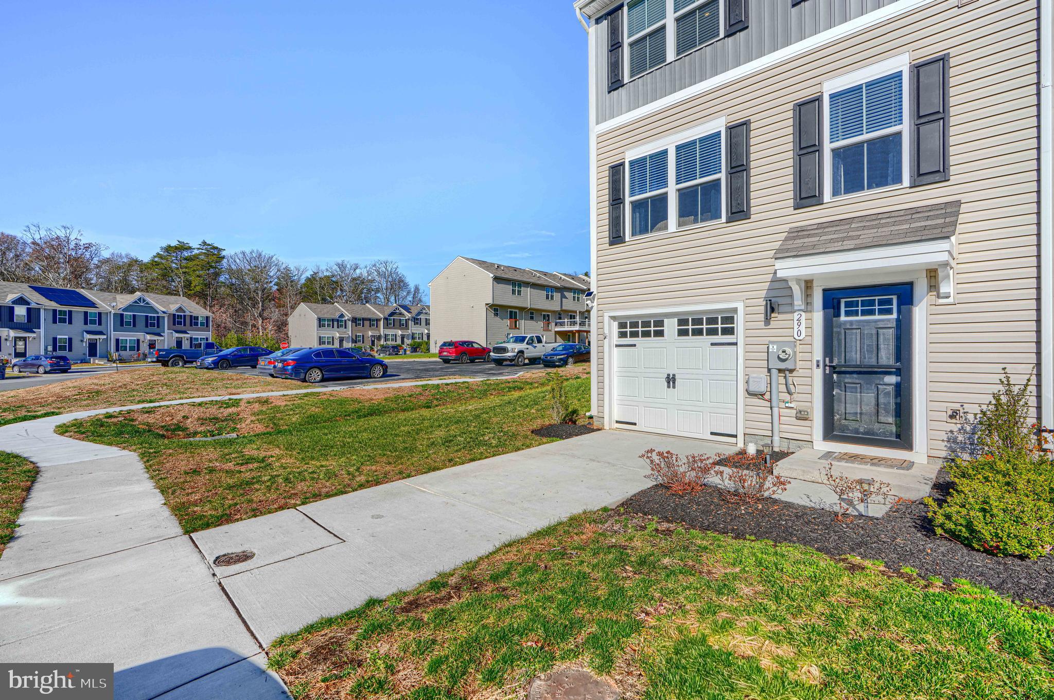 290 TOURNAMENT CIRCLE