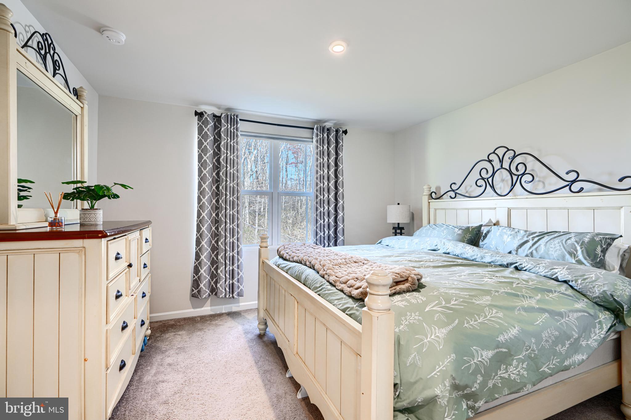 CHESAPEAKE CLUB - Residential